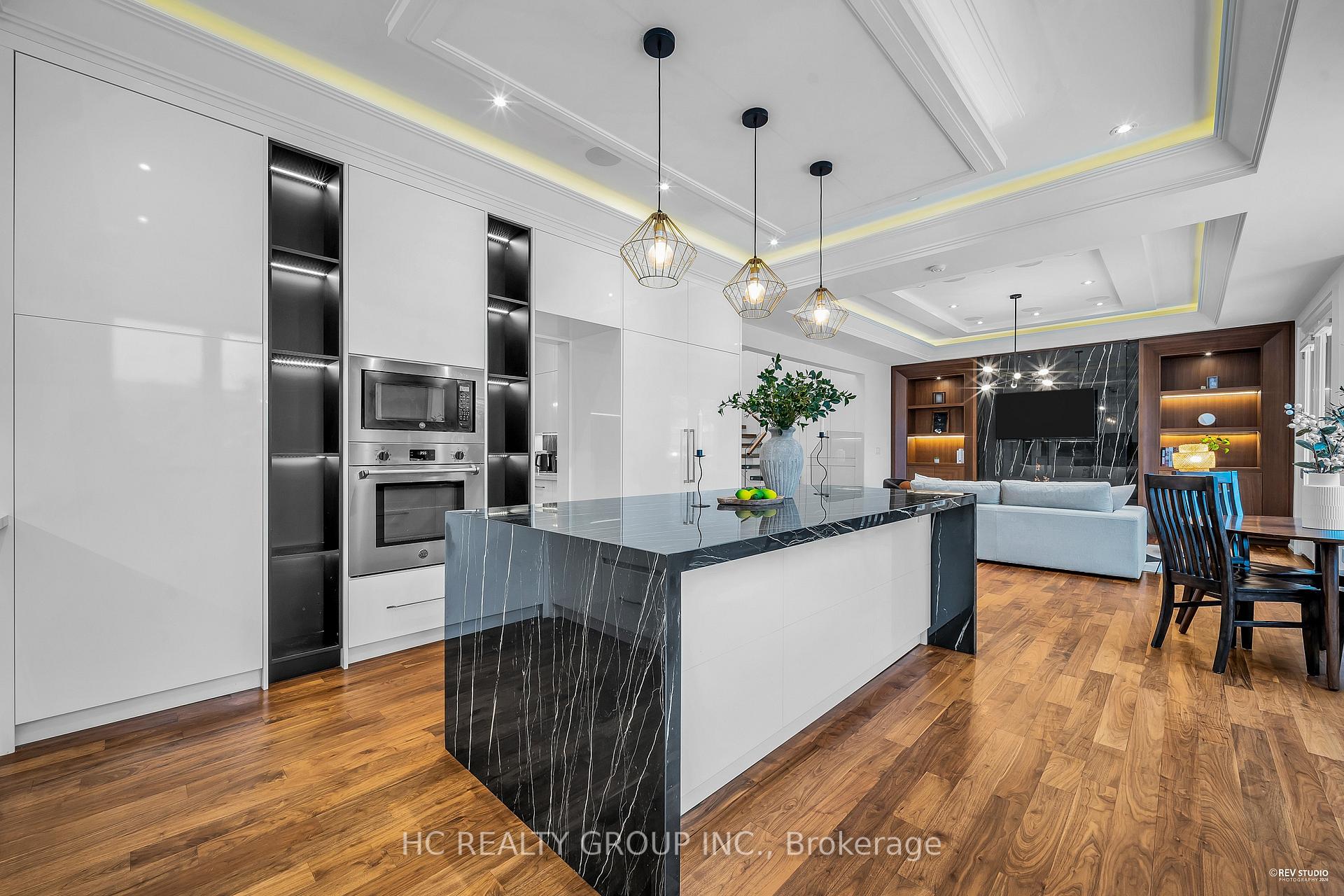 Photo 17 of 92 Glen Rush Boulevard, Toronto, Bedford Park-Nortown — HOMEH