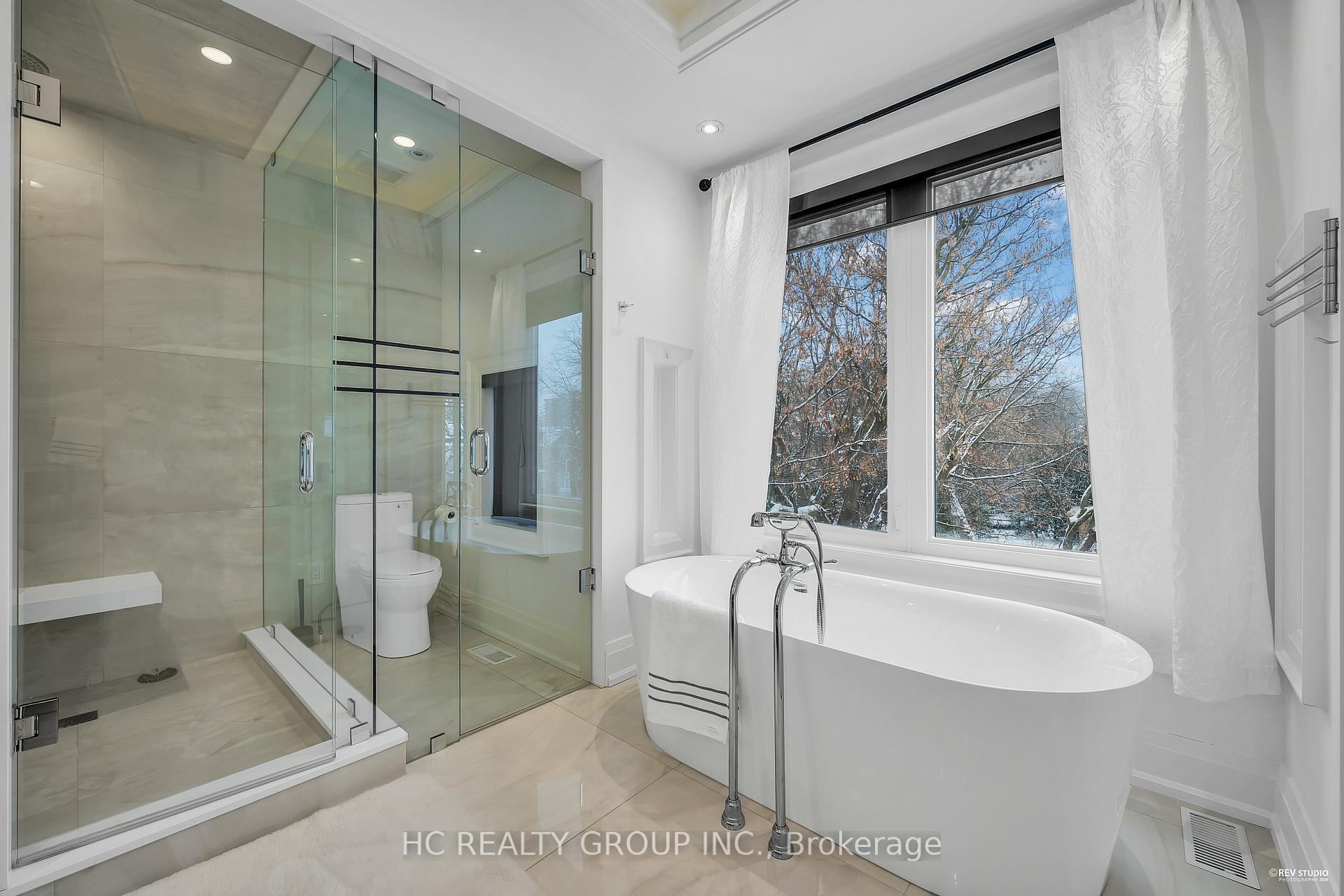 Photo 31 of 92 Glen Rush Boulevard, Toronto, Bedford Park-Nortown — HOMEH