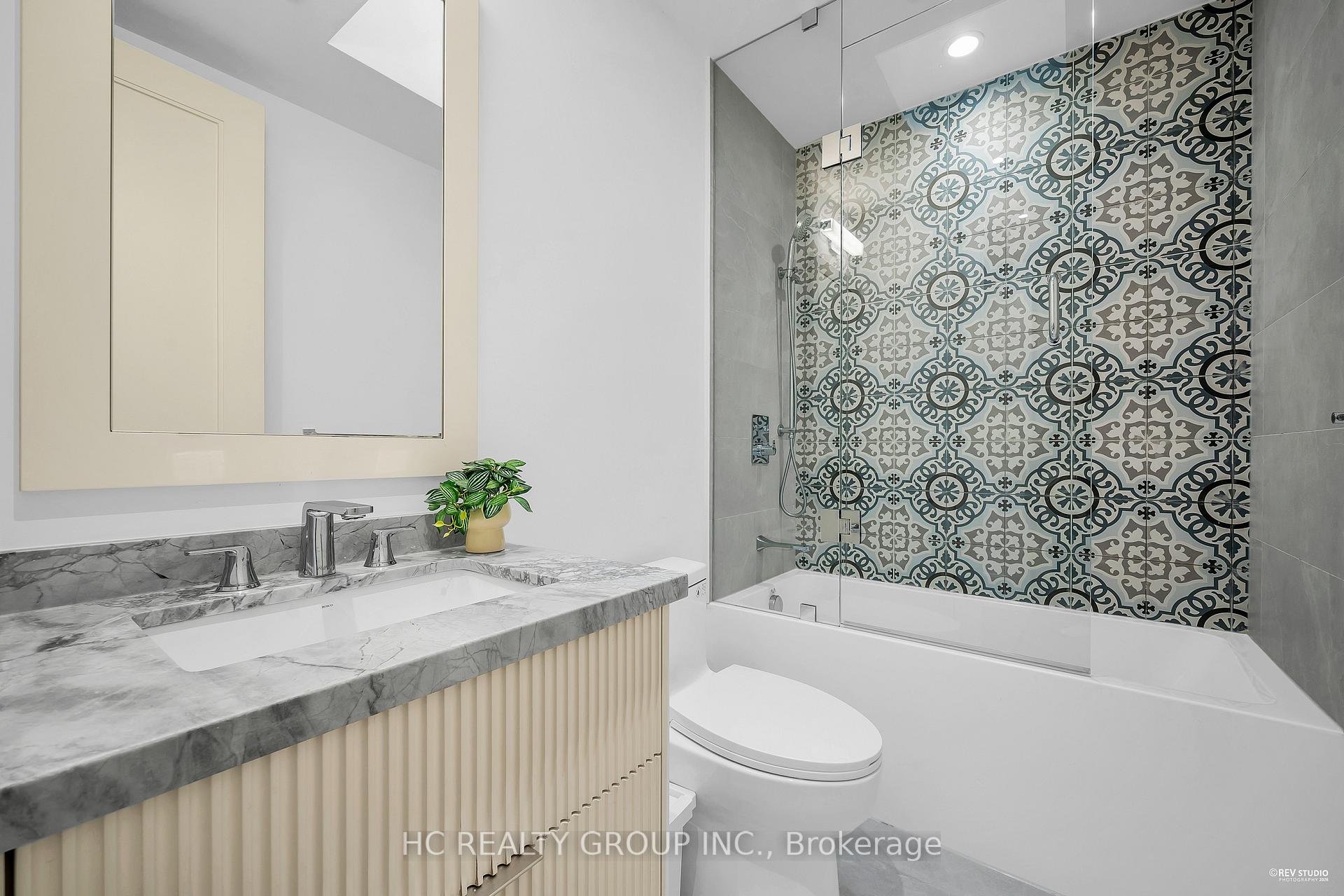 Photo 38 of 92 Glen Rush Boulevard, Toronto, Bedford Park-Nortown — HOMEH