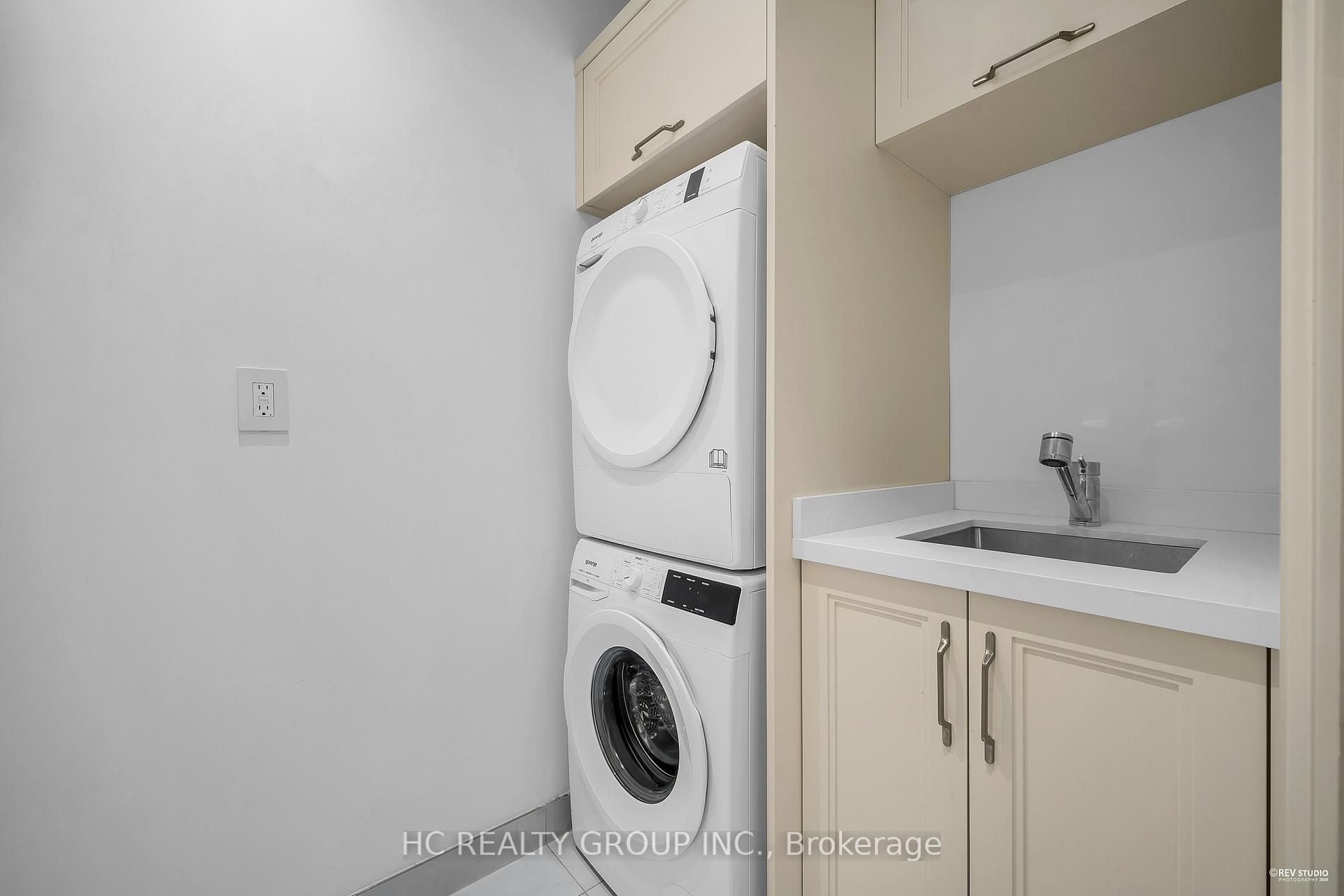 Photo 41 of 92 Glen Rush Boulevard, Toronto, Bedford Park-Nortown — HOMEH