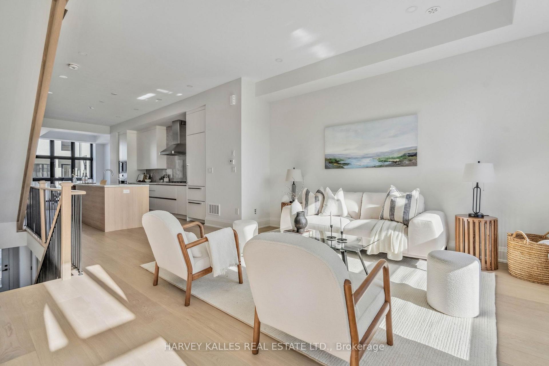 Photo 8 of Unit 3, 138 East Street, Oakville, Bronte — HOMEH