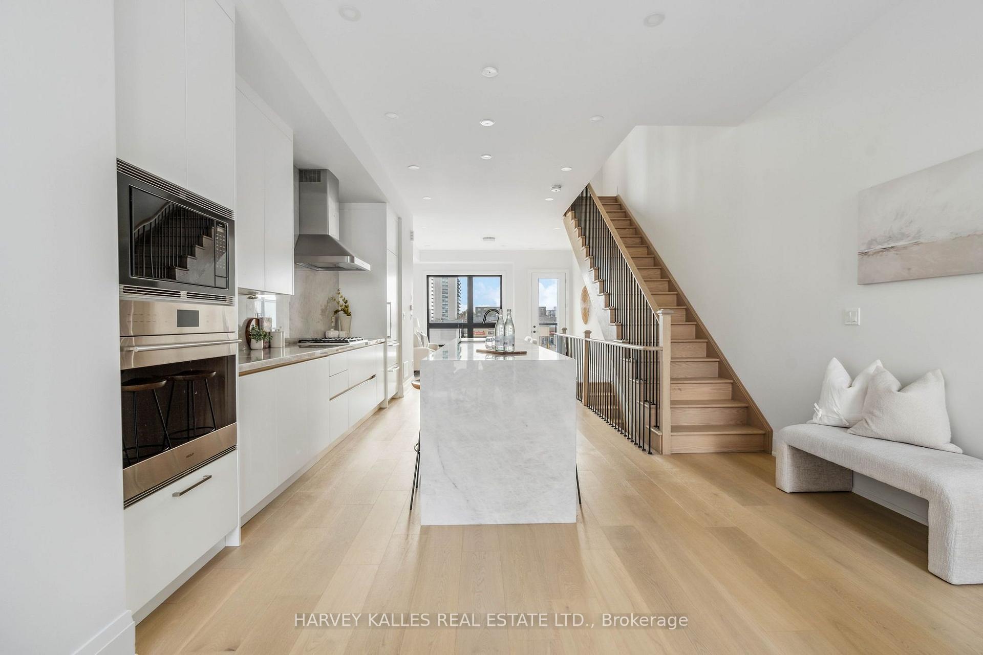 Photo 13 of Unit 3, 138 East Street, Oakville, Bronte — HOMEH