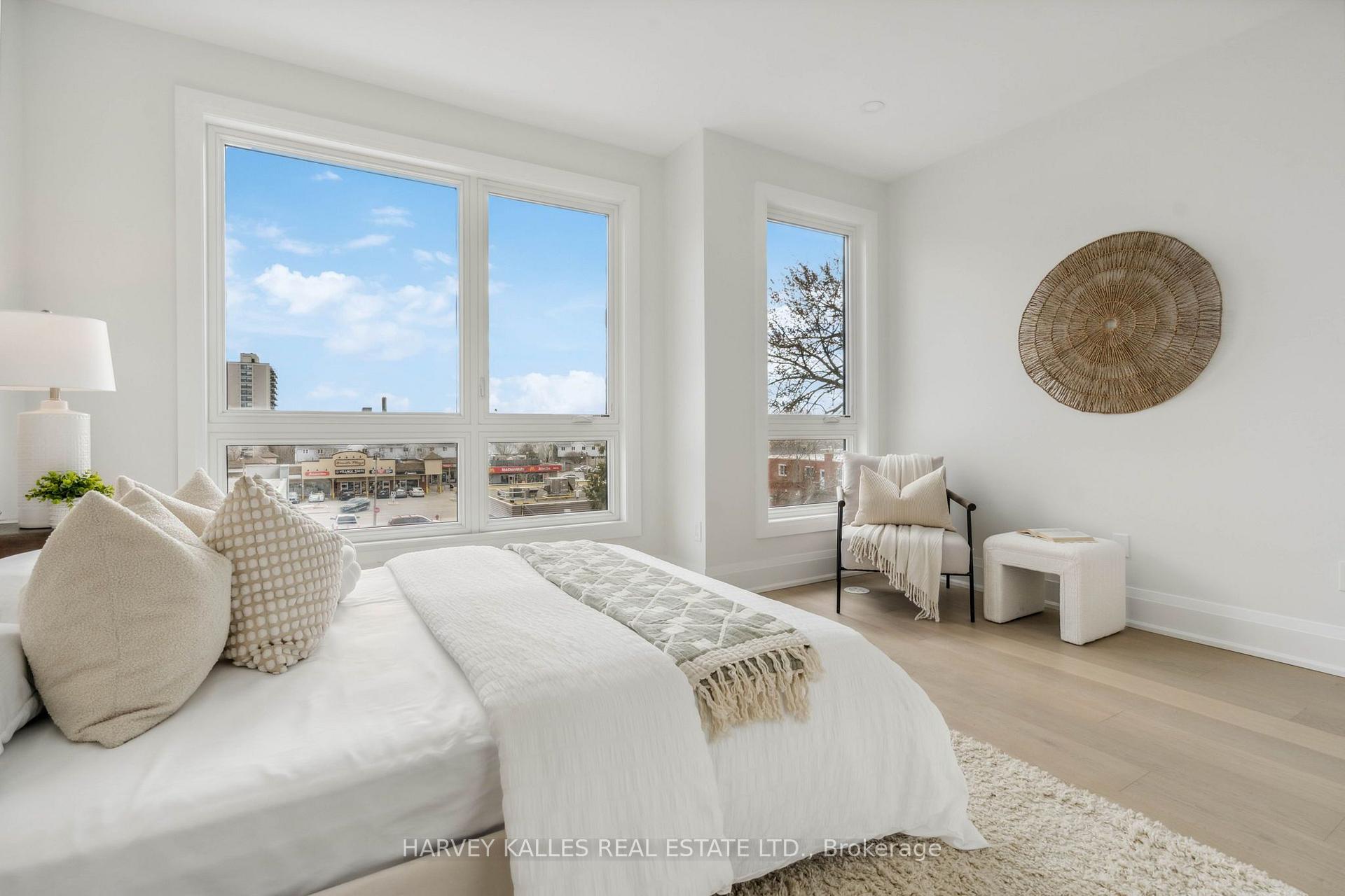 Photo 23 of Unit 3, 138 East Street, Oakville, Bronte — HOMEH