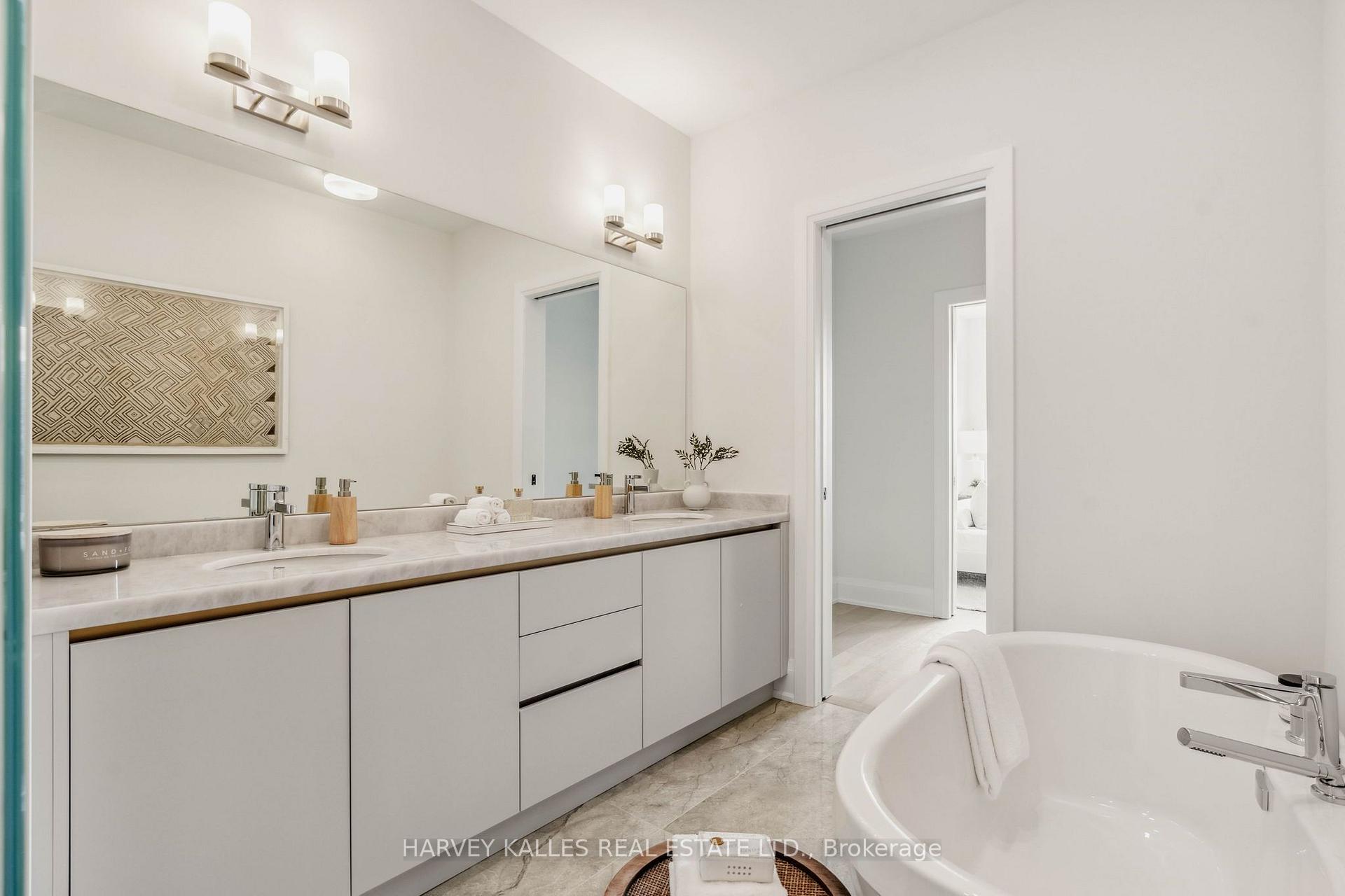 Photo 27 of Unit 3, 138 East Street, Oakville, Bronte — HOMEH