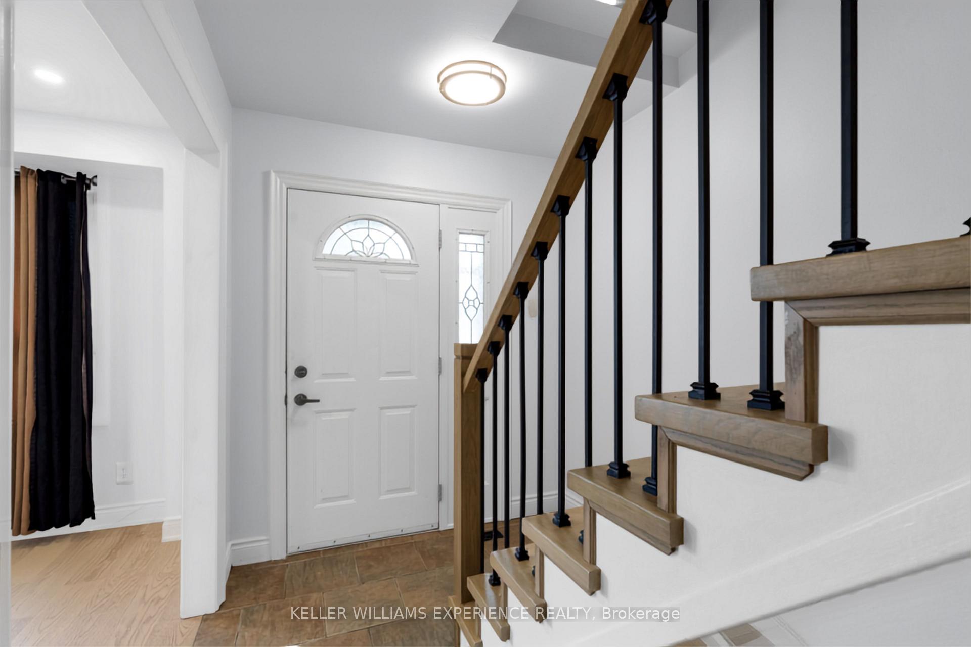 Photo 2 of Unit Upper, 49 Daphne Crescent, Barrie, Cundles East — HOMEH