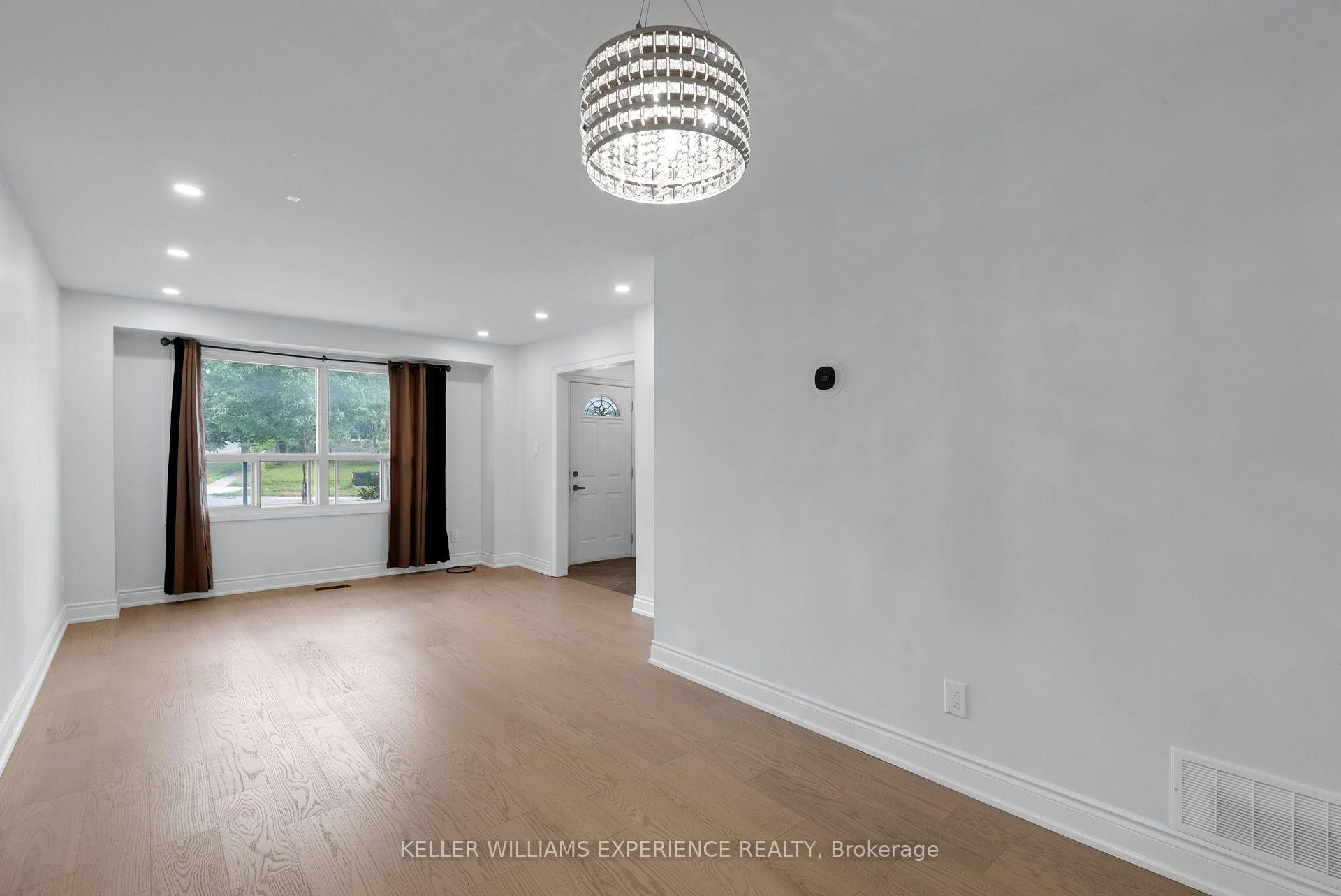 Photo 4 of Unit Upper, 49 Daphne Crescent, Barrie, Cundles East — HOMEH