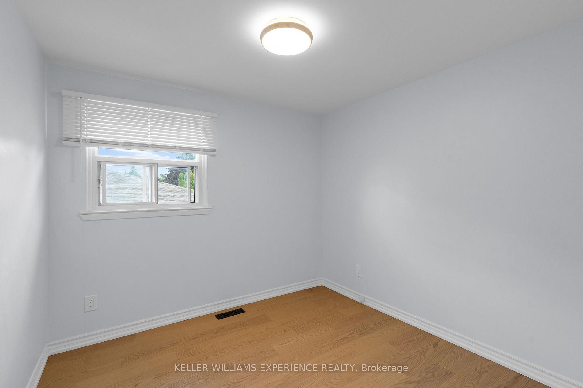 Photo 10 of Unit Upper, 49 Daphne Crescent, Barrie, Cundles East — HOMEH