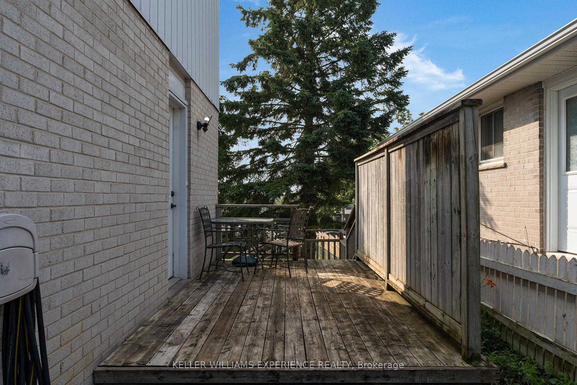 Photo 18 of Unit Upper, 49 Daphne Crescent, Barrie, Cundles East — HOMEH
