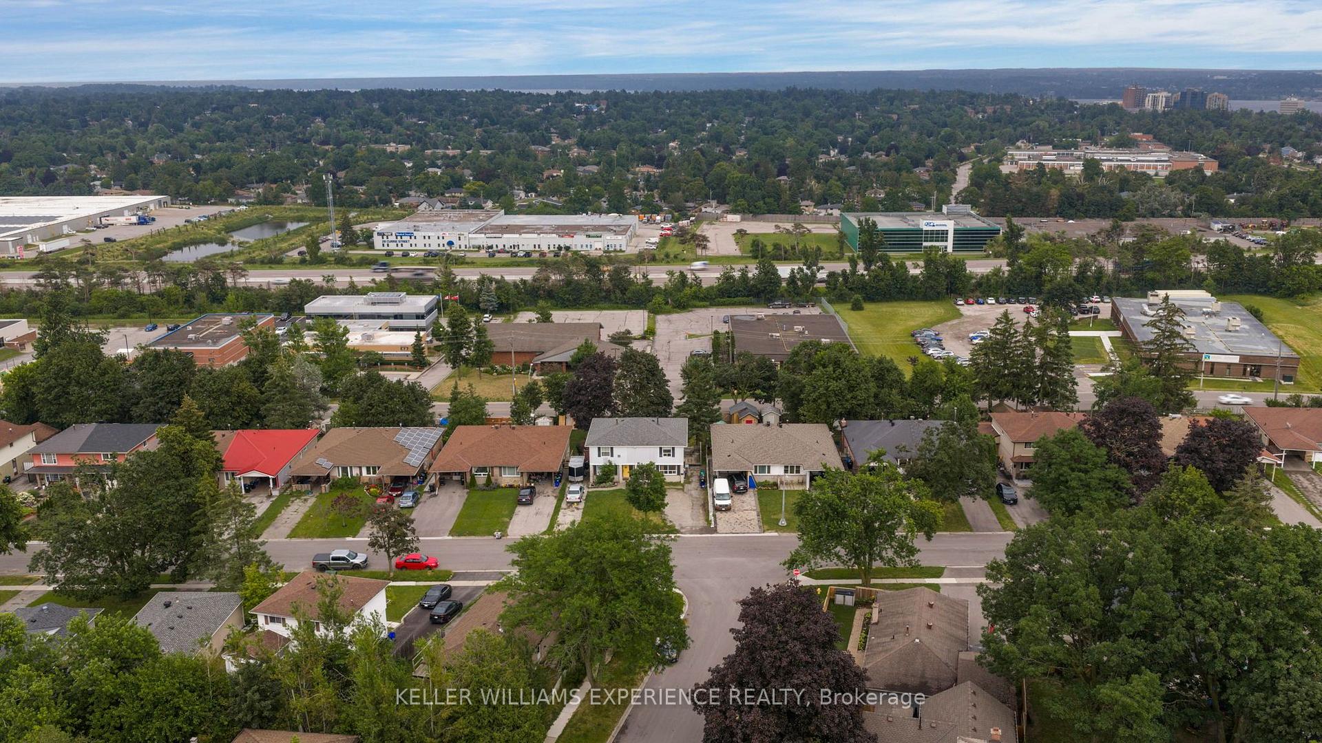 Photo 23 of Unit Upper, 49 Daphne Crescent, Barrie, Cundles East — HOMEH