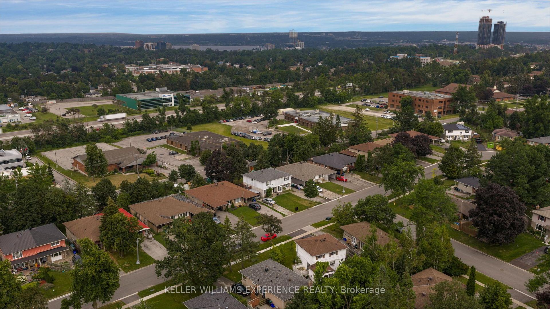 Photo 26 of Unit Upper, 49 Daphne Crescent, Barrie, Cundles East — HOMEH