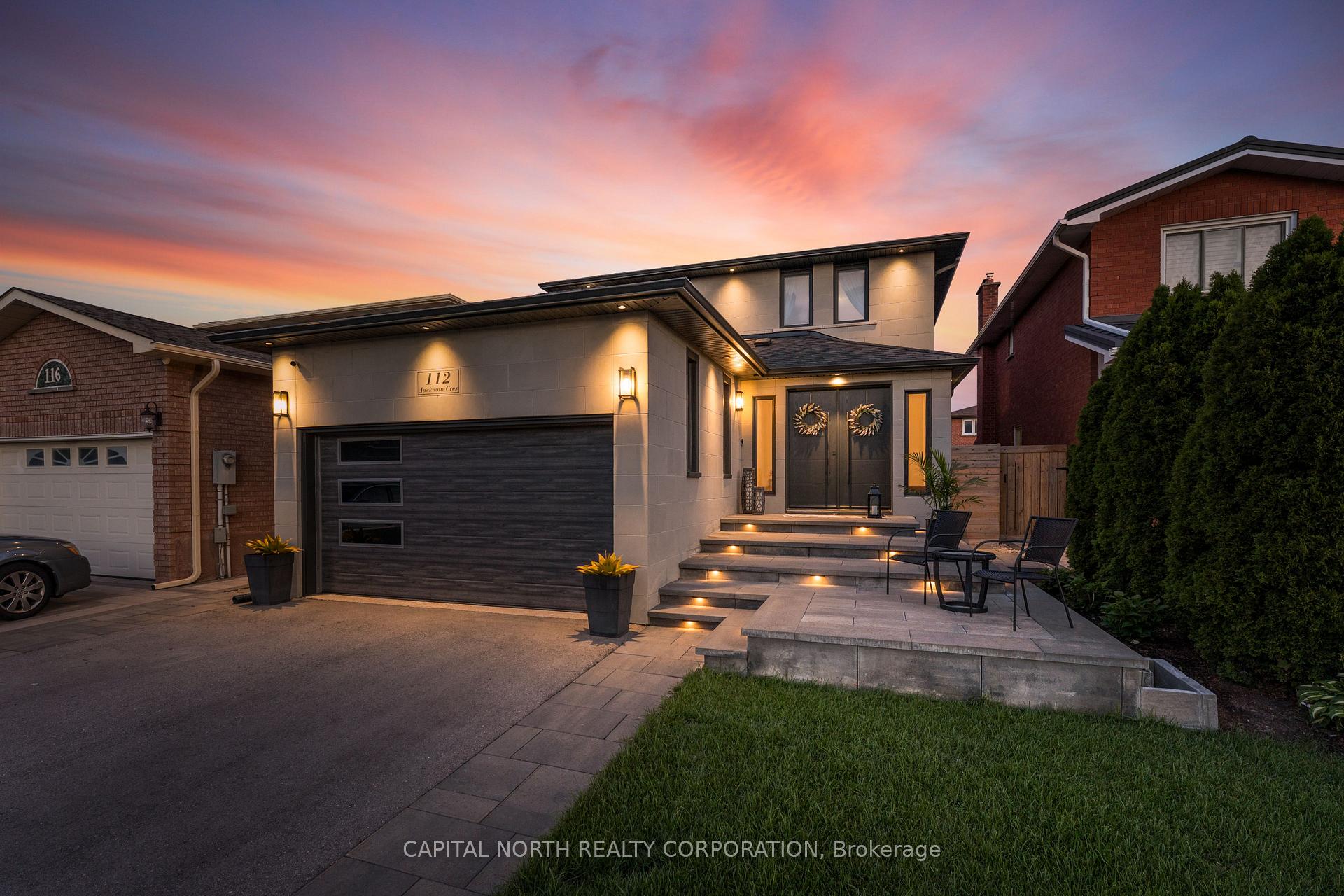 Photo 1 of 112 Jackman Crescent, Vaughan, West Woodbridge — HOMEH