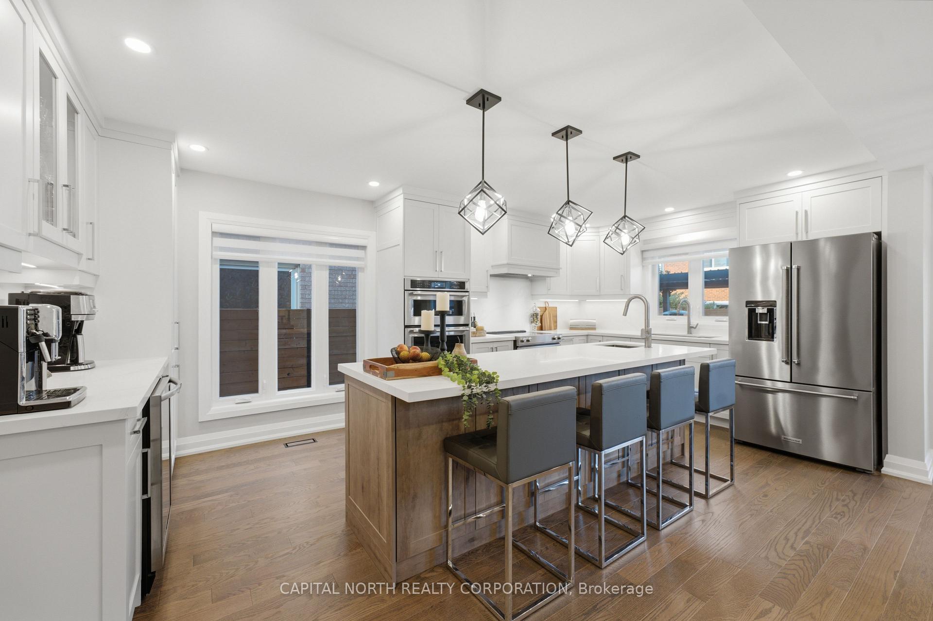 Photo 6 of 112 Jackman Crescent, Vaughan, West Woodbridge — HOMEH
