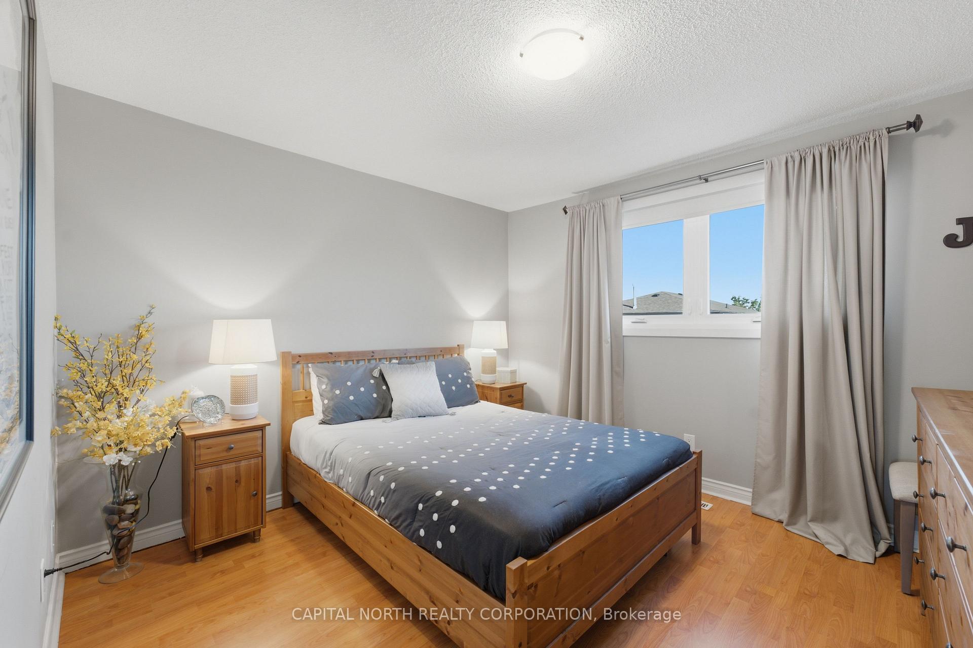 Photo 28 of 112 Jackman Crescent, Vaughan, West Woodbridge — HOMEH