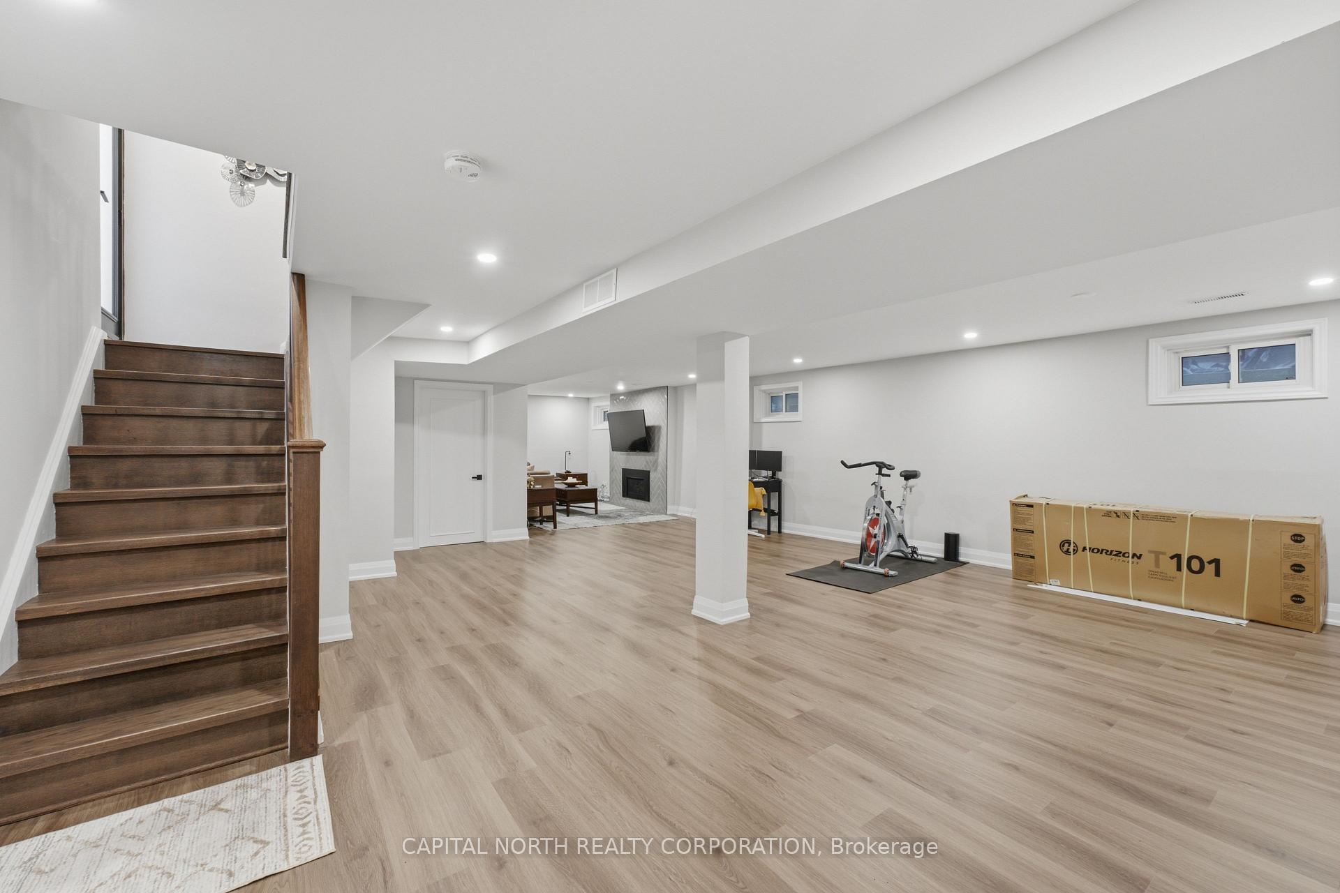Photo 31 of 112 Jackman Crescent, Vaughan, West Woodbridge — HOMEH