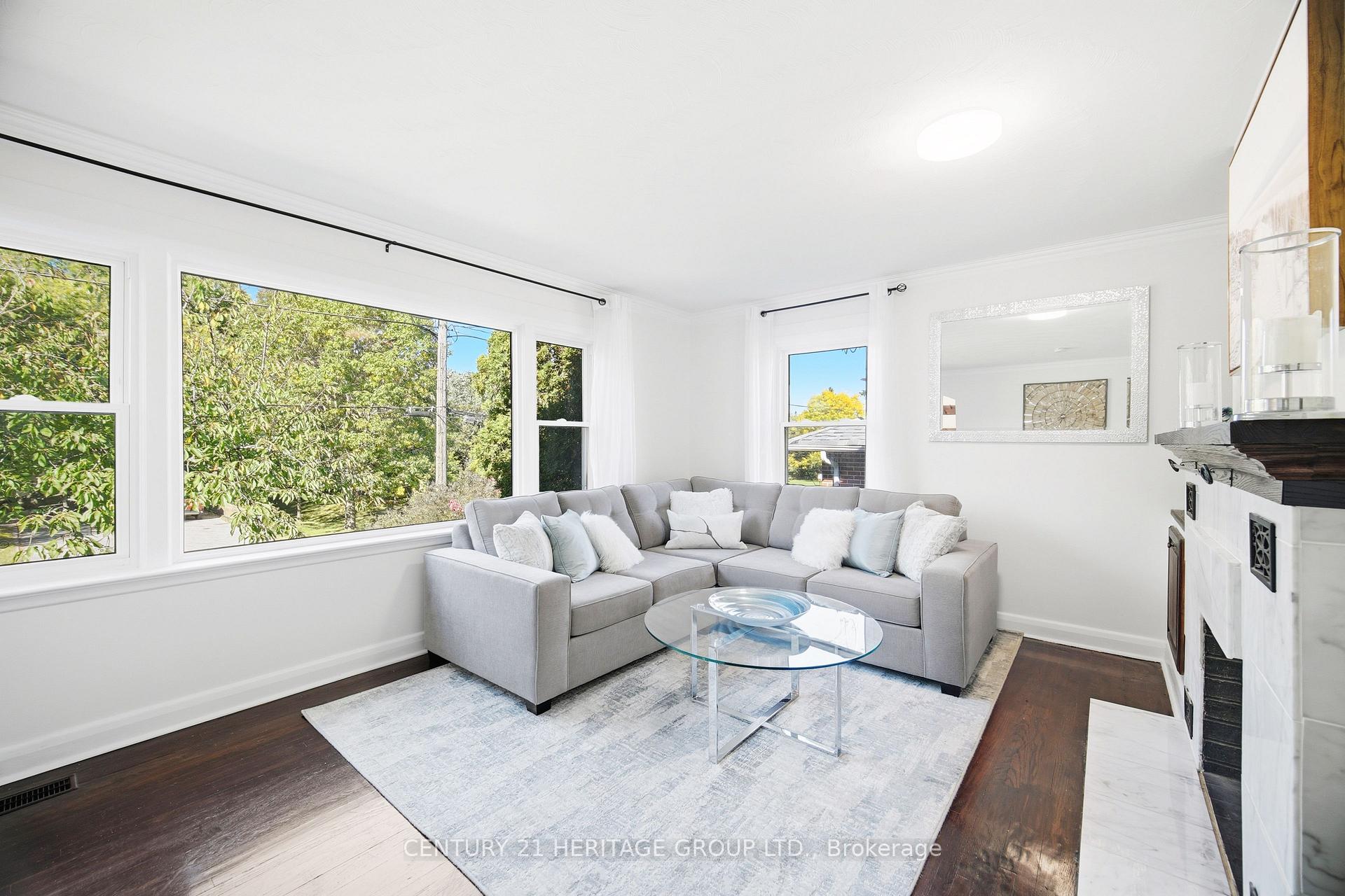 Photo 4 of 29 George Street, Richmond Hill, Oak Ridges — HOMEH