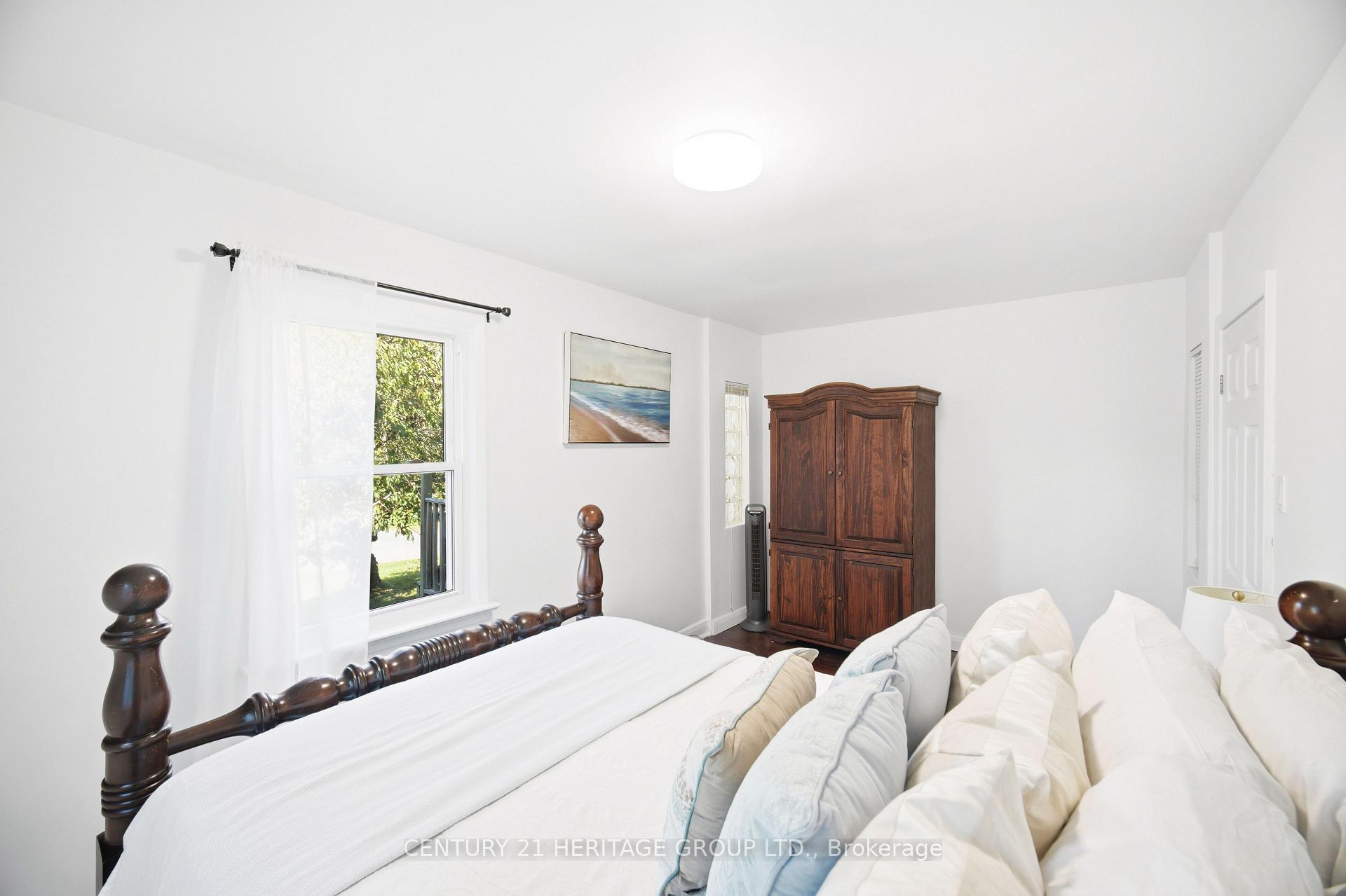 Photo 15 of 29 George Street, Richmond Hill, Oak Ridges — HOMEH