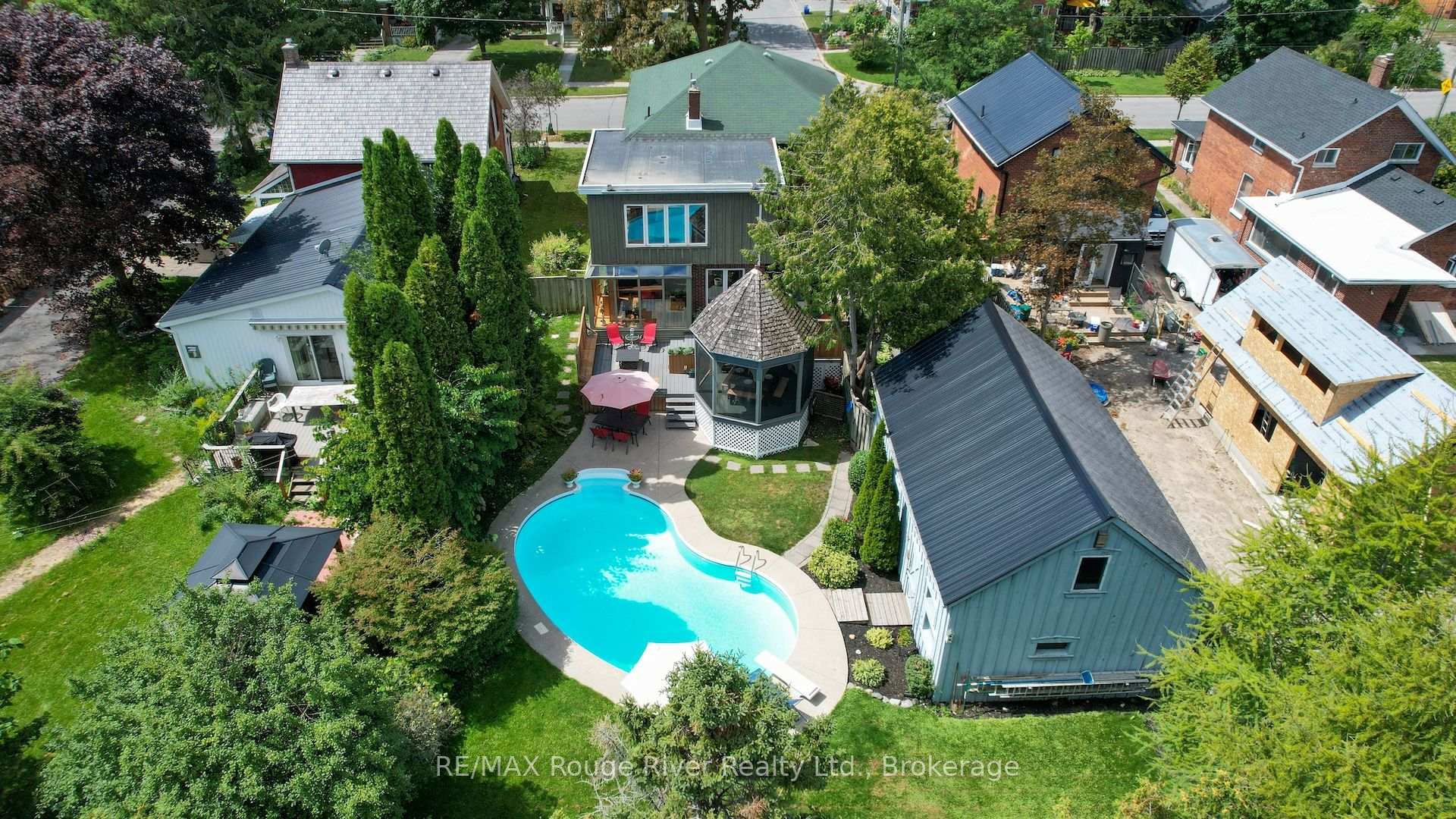 Photo 4 of 522 George Street, Cobourg — HOMEH