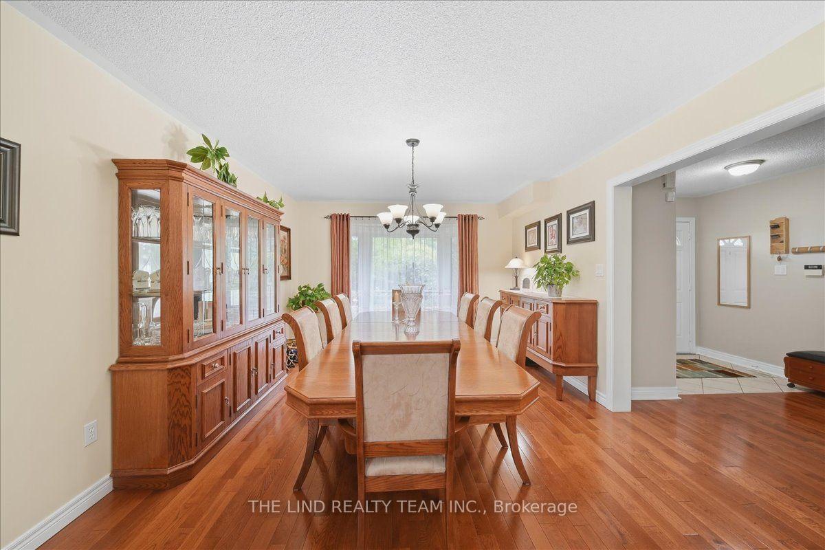 Photo 8 of 103 Allenvale Drive, Aurora, Aurora Highlands — HOMEH
