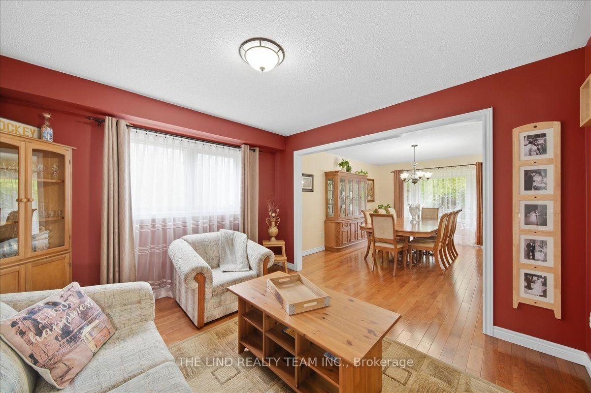 Photo 10 of 103 Allenvale Drive, Aurora, Aurora Highlands — HOMEH
