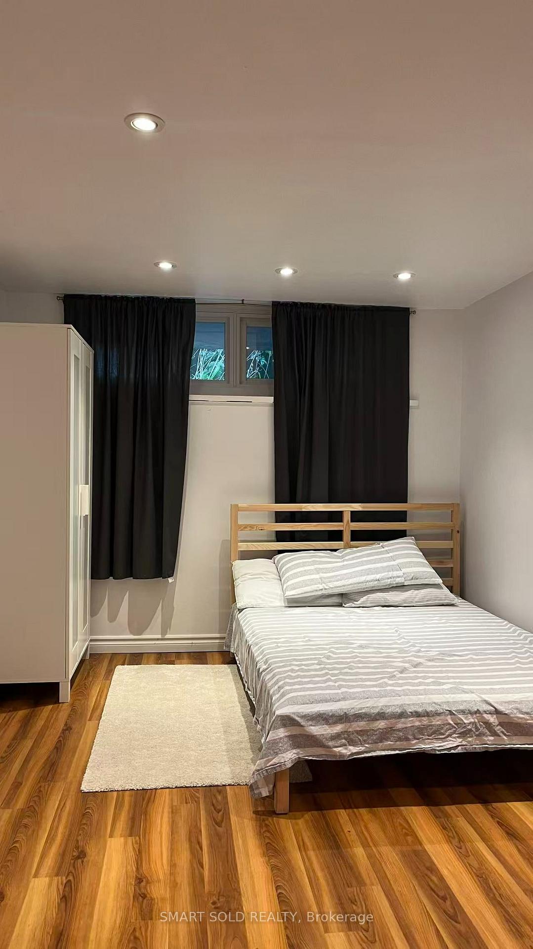 Photo 2 of Lower 232 Crawford Street, Toronto, Trinity-Bellwoods — HOMEH