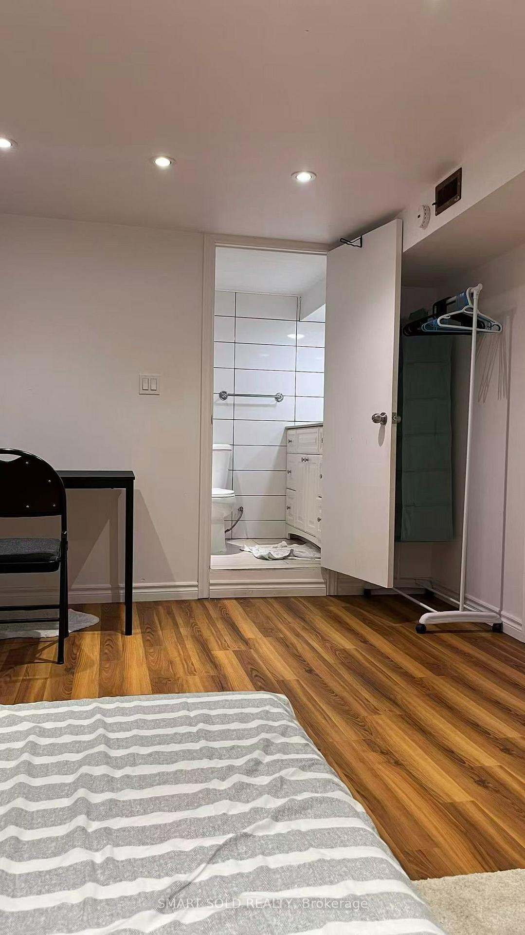 Photo 4 of Lower 232 Crawford Street, Toronto, Trinity-Bellwoods — HOMEH
