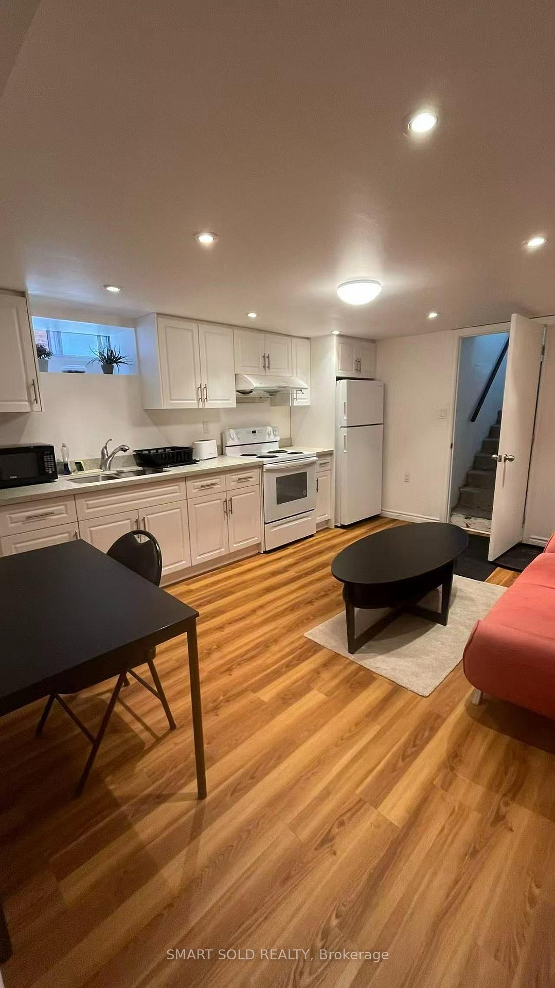 Photo 8 of Lower 232 Crawford Street, Toronto, Trinity-Bellwoods — HOMEH
