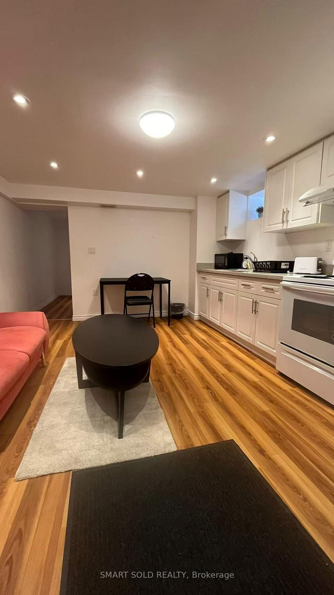 Photo 9 of Lower 232 Crawford Street, Toronto, Trinity-Bellwoods — HOMEH