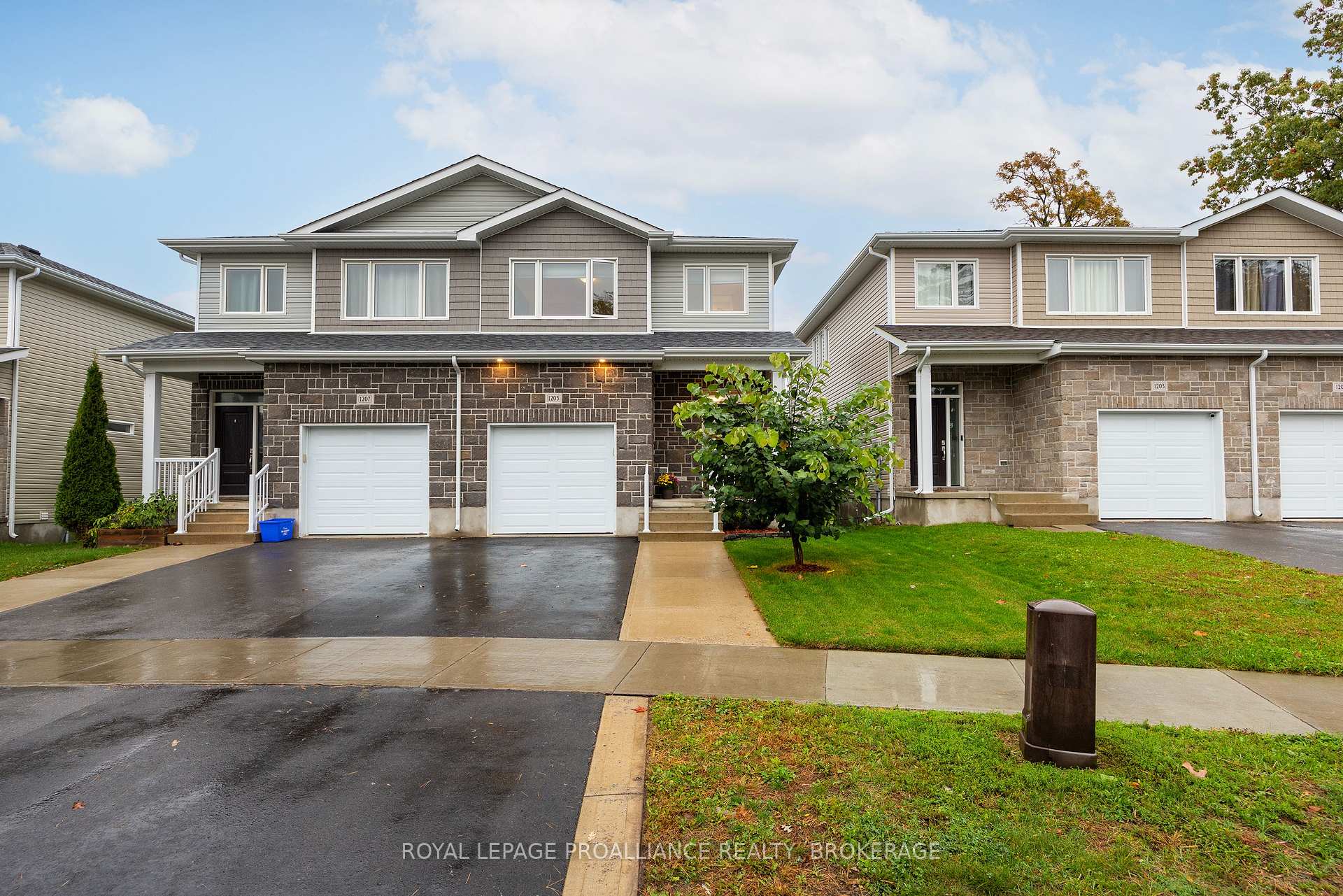 Photo 2 of 1205 Max Crescent, Kingston, City Northwest — HOMEH