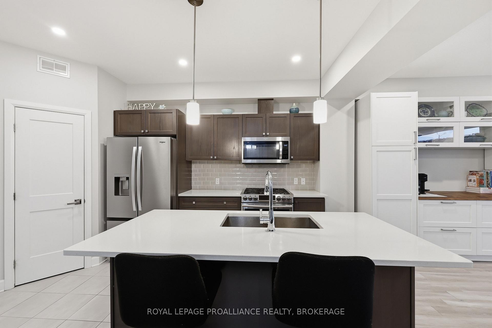 Photo 21 of 1205 Max Crescent, Kingston, City Northwest — HOMEH