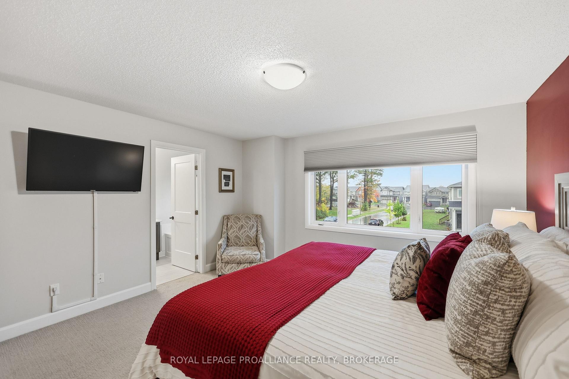 Photo 26 of 1205 Max Crescent, Kingston, City Northwest — HOMEH