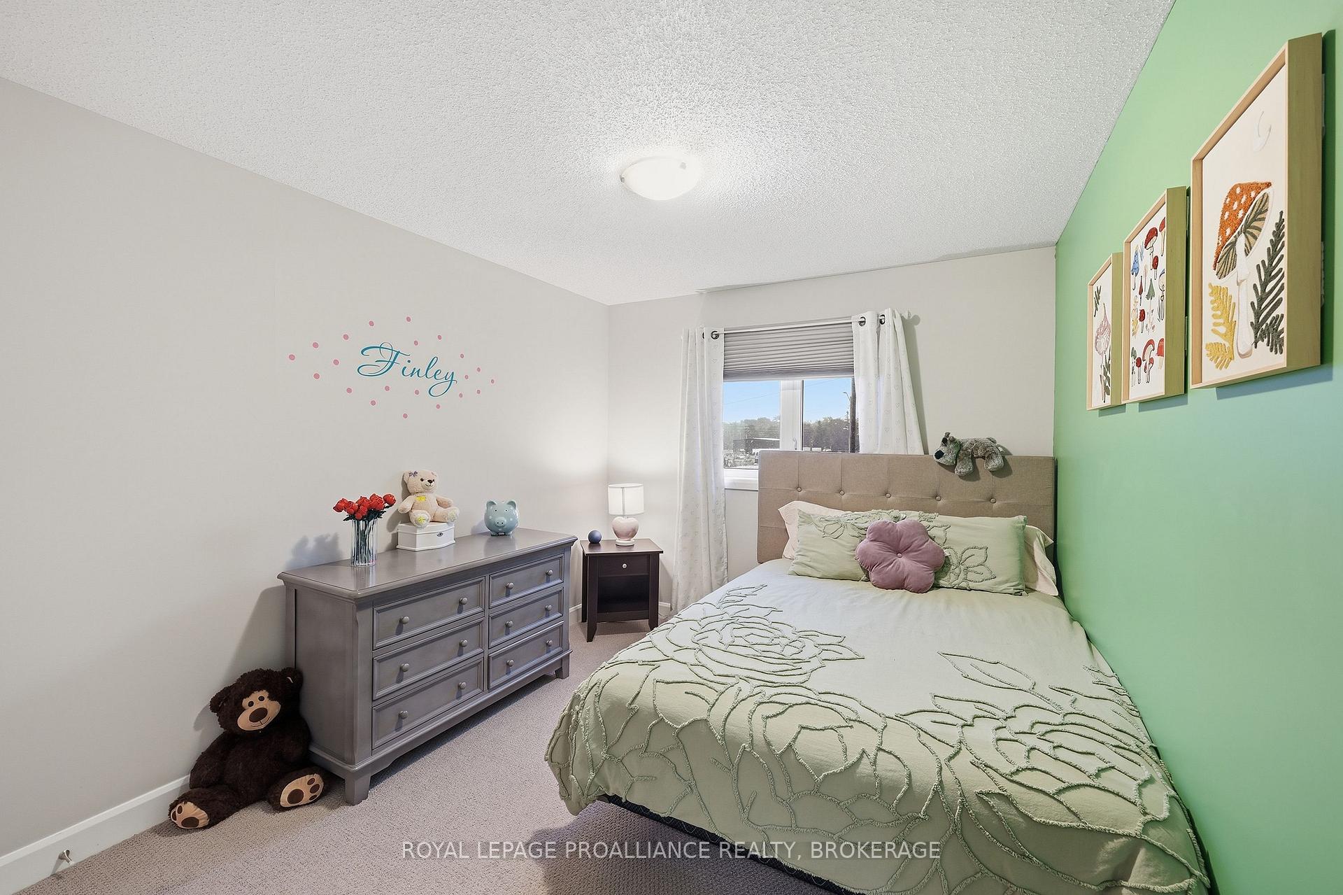 Photo 32 of 1205 Max Crescent, Kingston, City Northwest — HOMEH