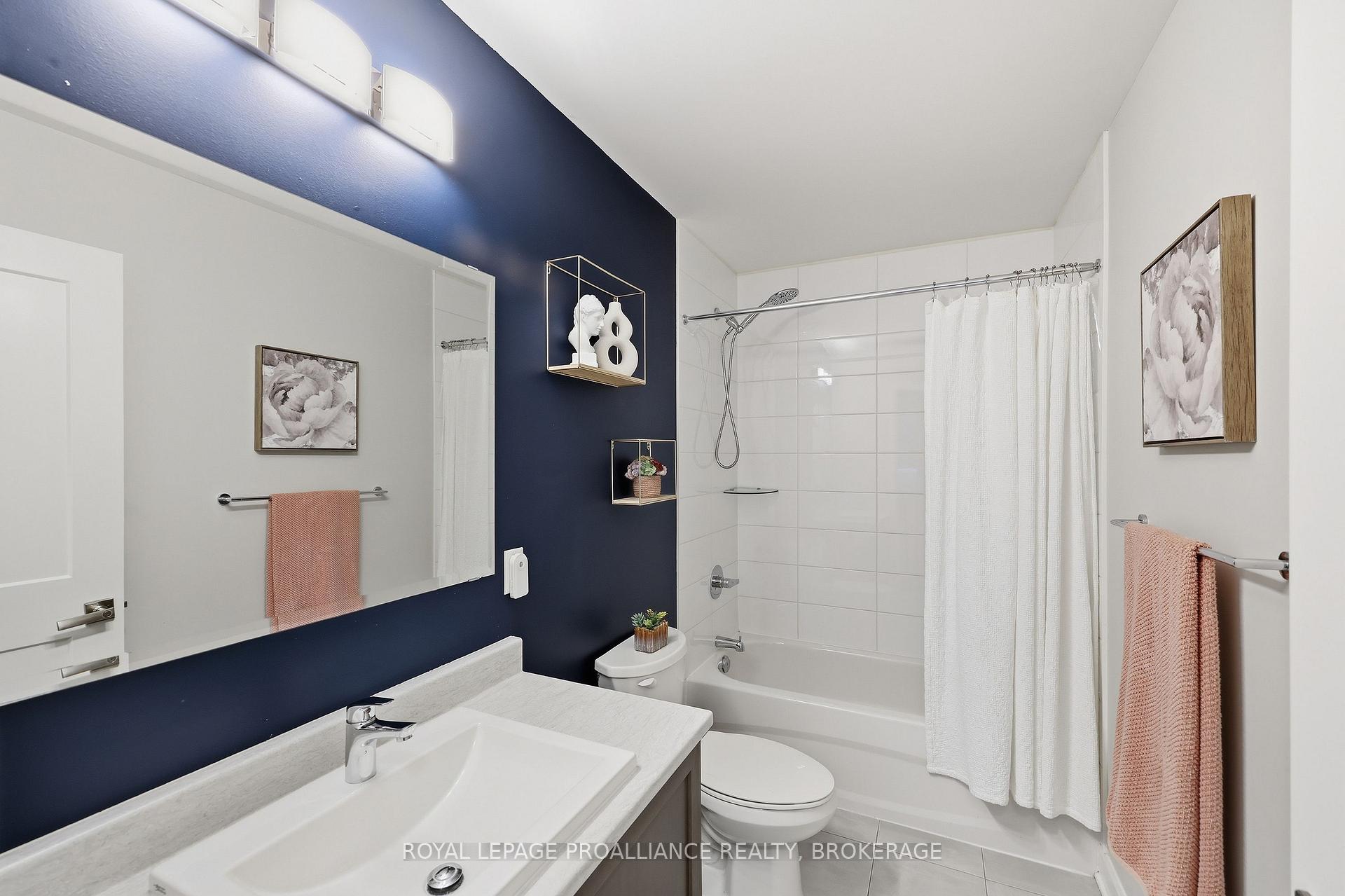 Photo 34 of 1205 Max Crescent, Kingston, City Northwest — HOMEH