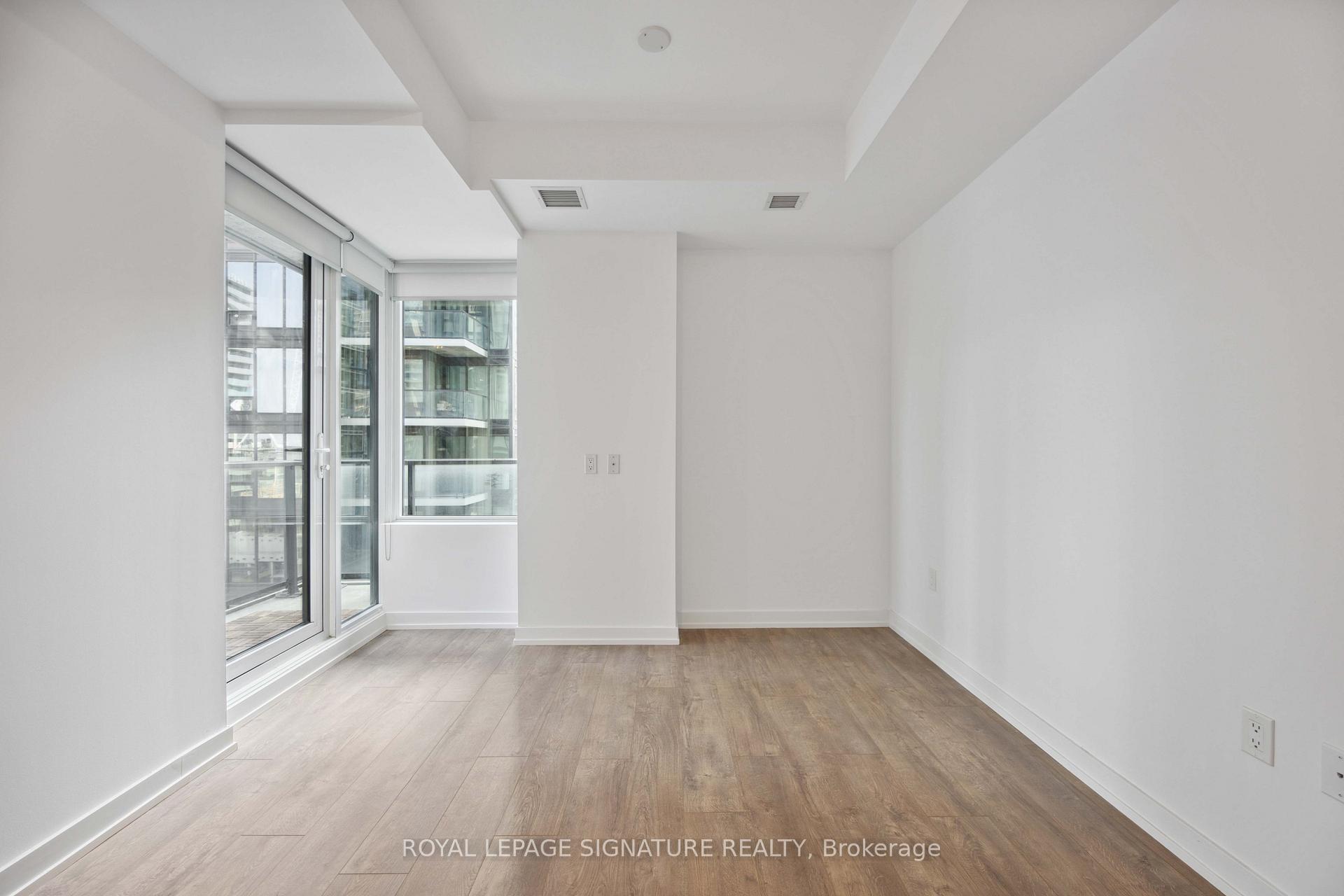 Photo 8 of Unit 2212, 115 Blue Jays Way, Toronto, Waterfront Communities — HOMEH