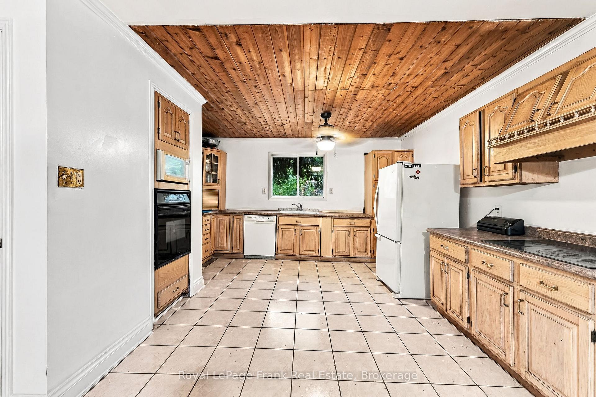 Photo 14 of 120 Aldred Drive, Scugog, Rural Scugog — HOMEH