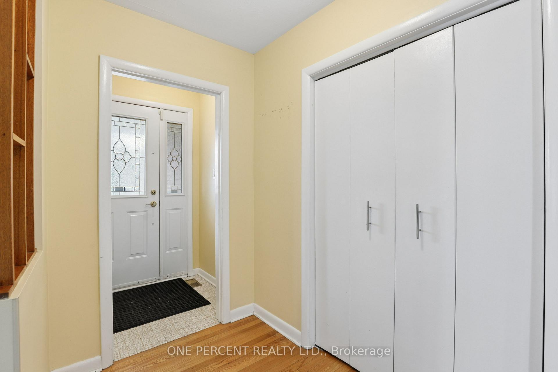 Photo 7 of 703 Trojan Avenue, Ottawa, Castle Heights/Rideau High — HOMEH