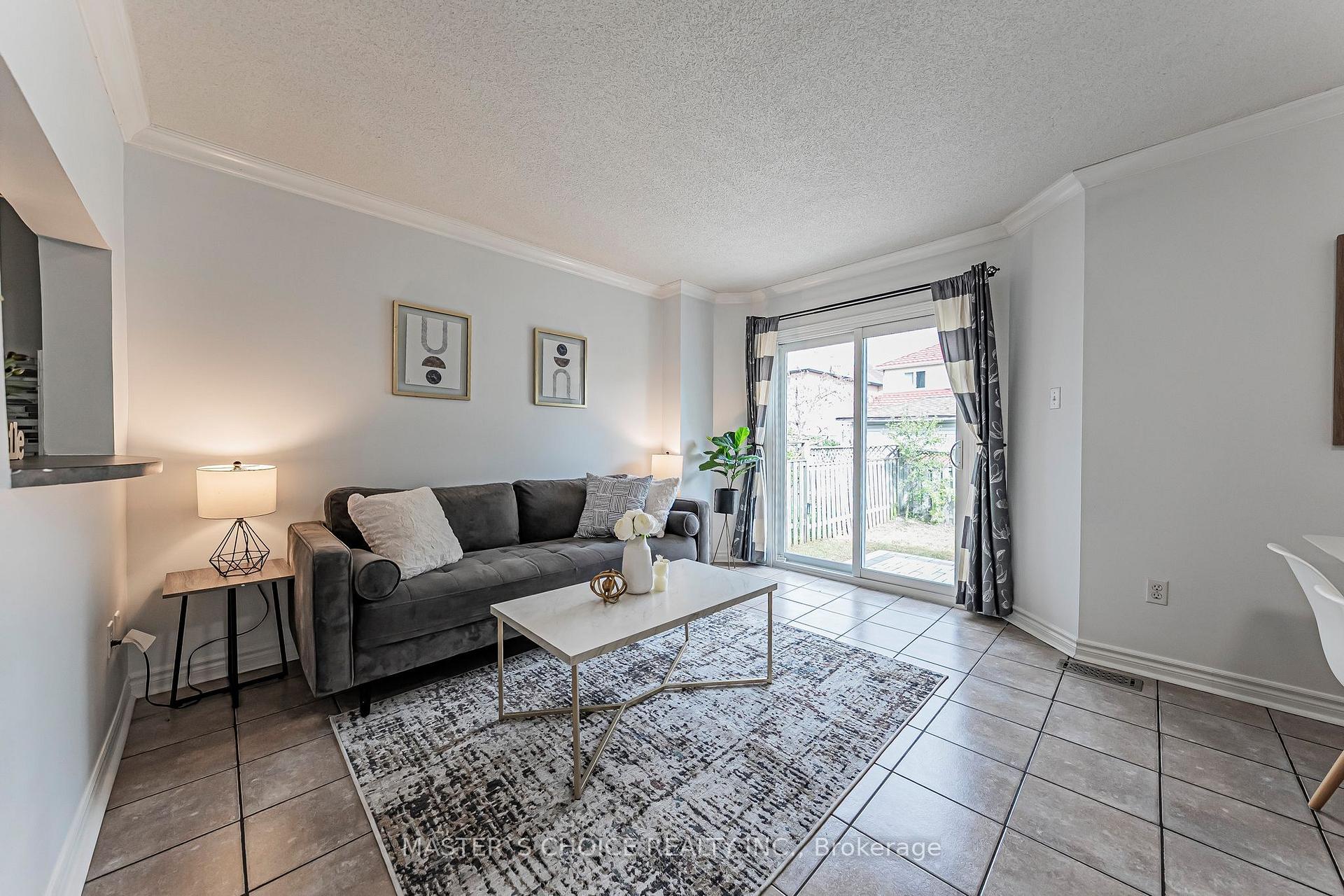 Photo 13 of 5557 Cortina Crescent, Mississauga, Hurontario — HOMEH