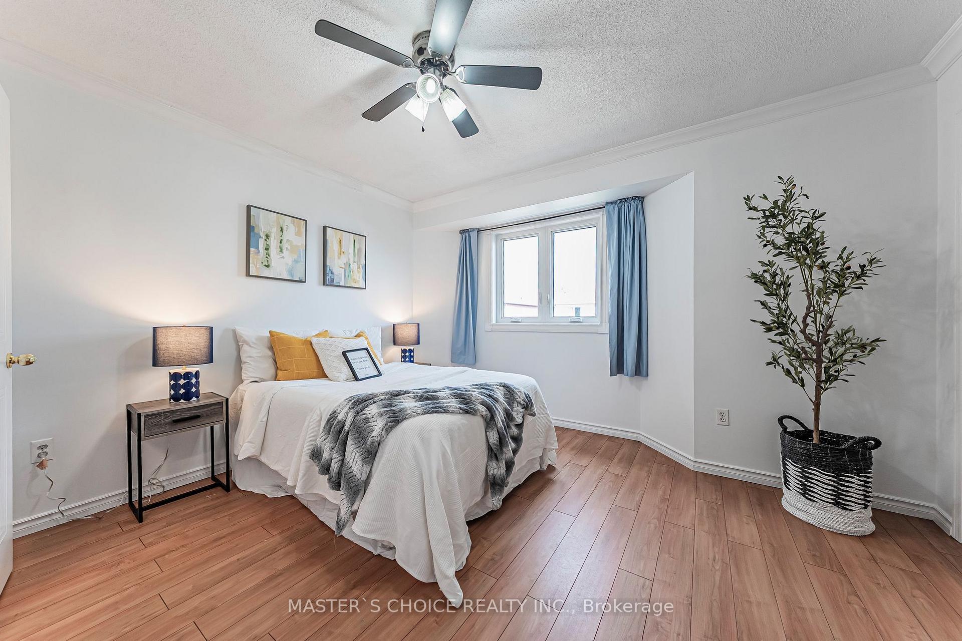 Photo 22 of 5557 Cortina Crescent, Mississauga, Hurontario — HOMEH