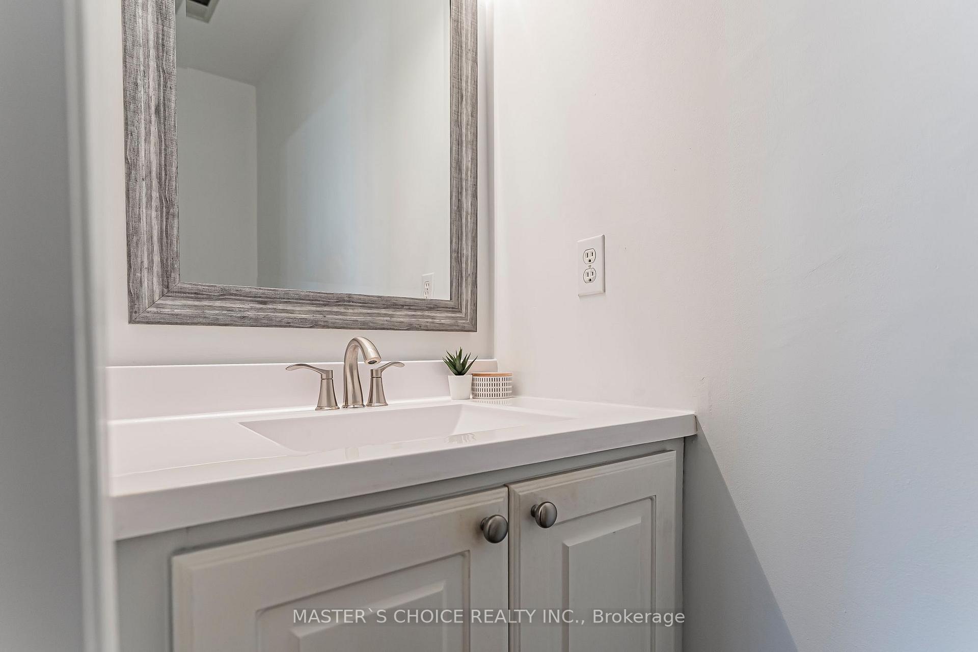 Photo 26 of 5557 Cortina Crescent, Mississauga, Hurontario — HOMEH