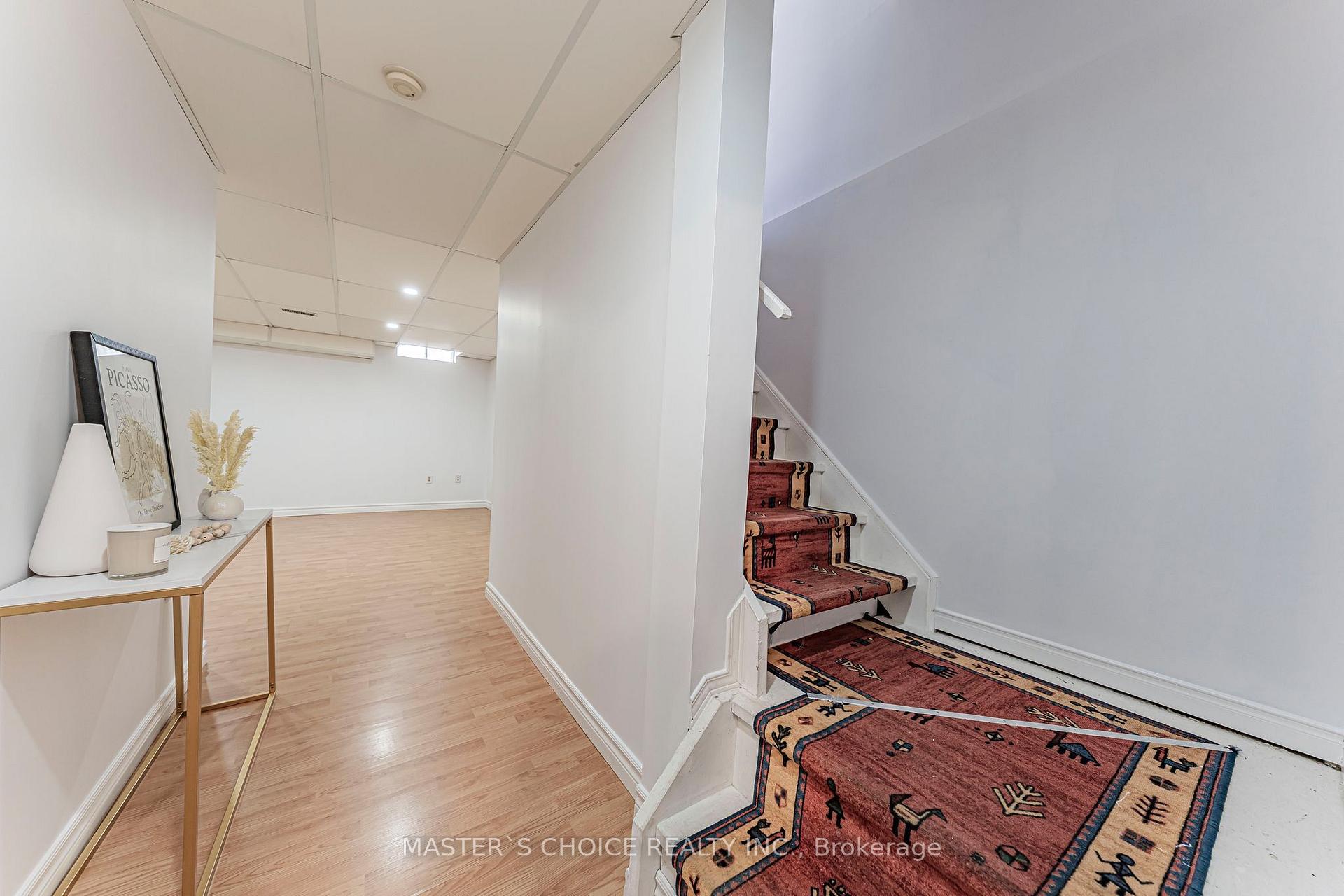 Photo 34 of 5557 Cortina Crescent, Mississauga, Hurontario — HOMEH