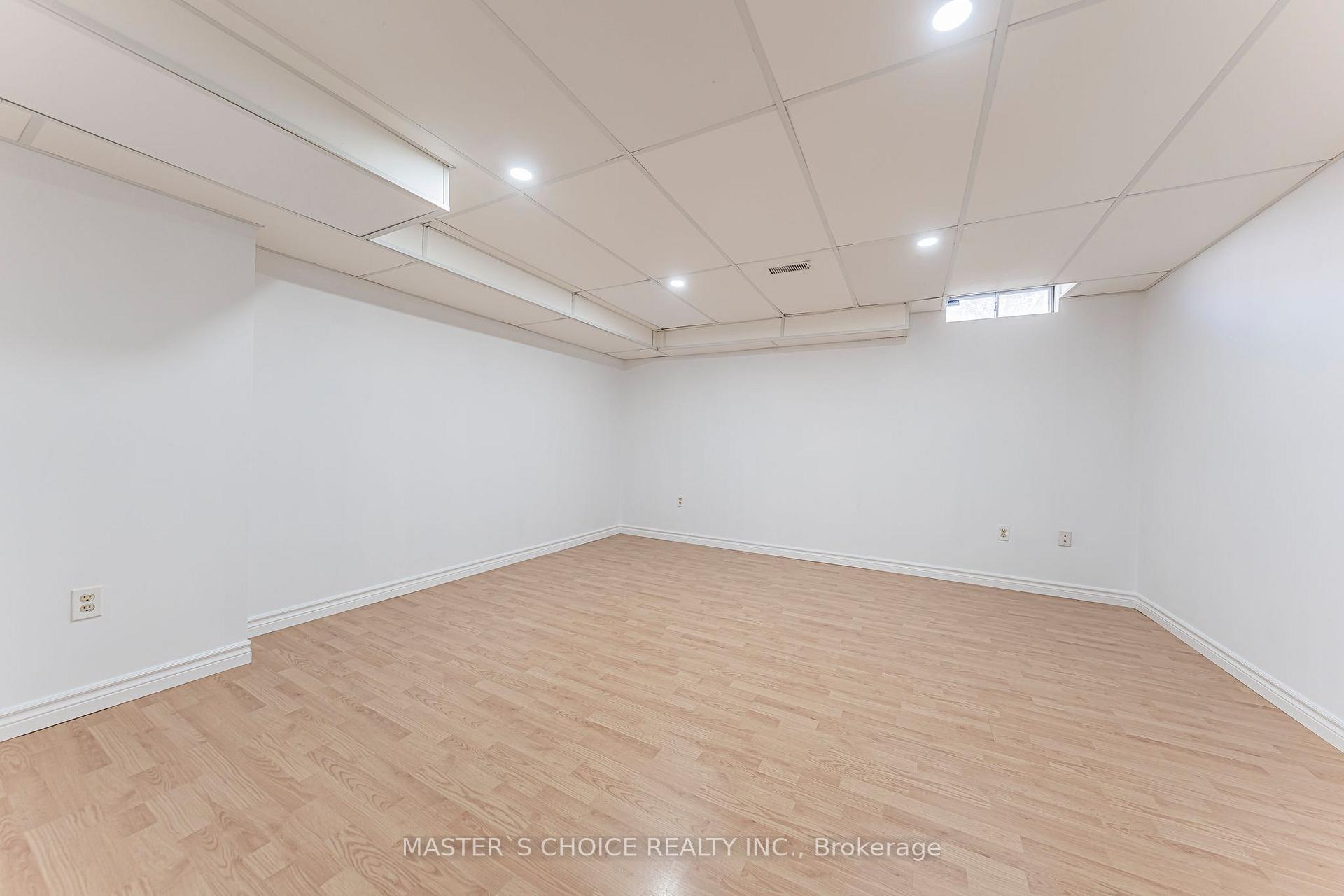 Photo 35 of 5557 Cortina Crescent, Mississauga, Hurontario — HOMEH