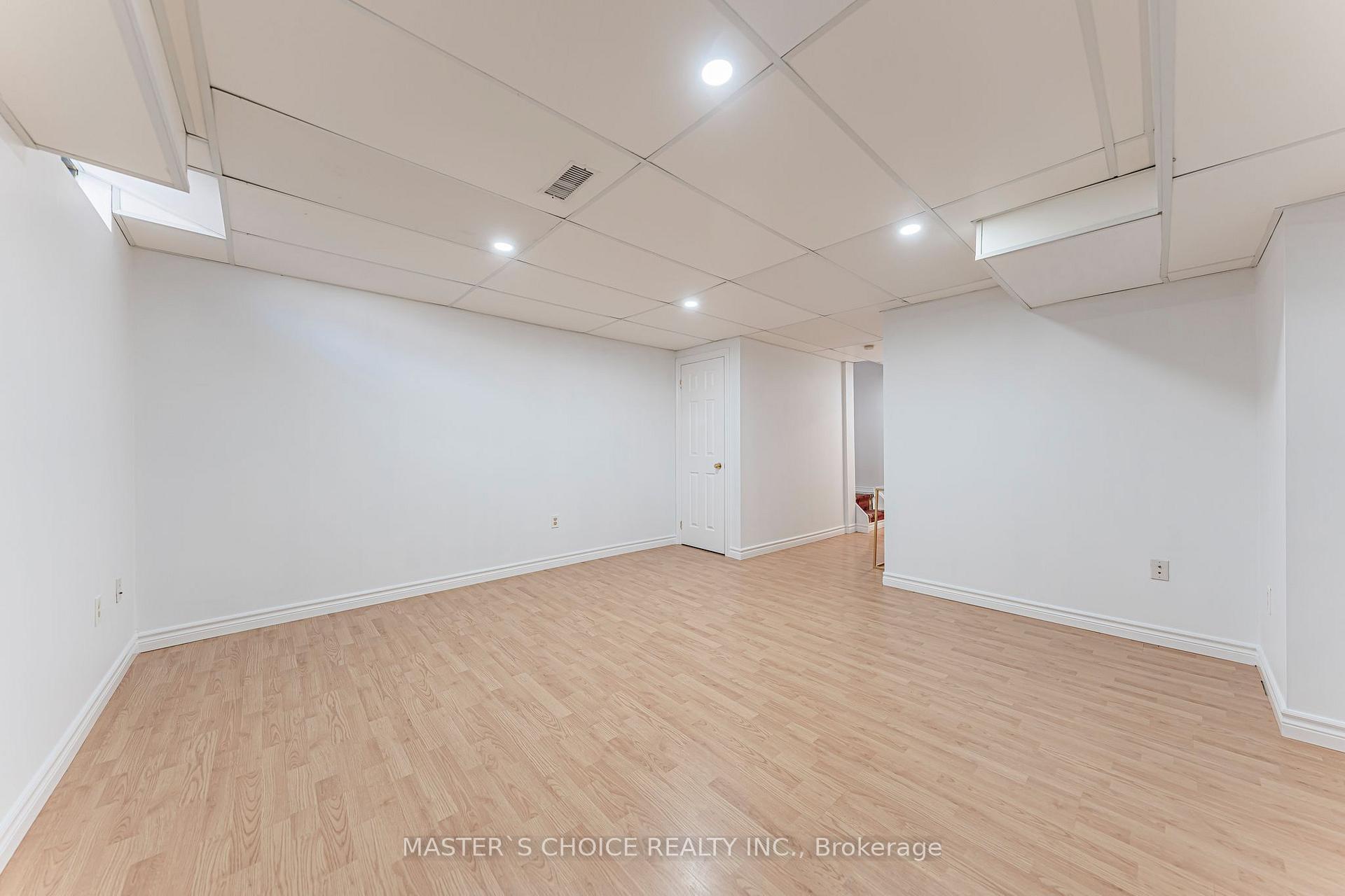 Photo 38 of 5557 Cortina Crescent, Mississauga, Hurontario — HOMEH