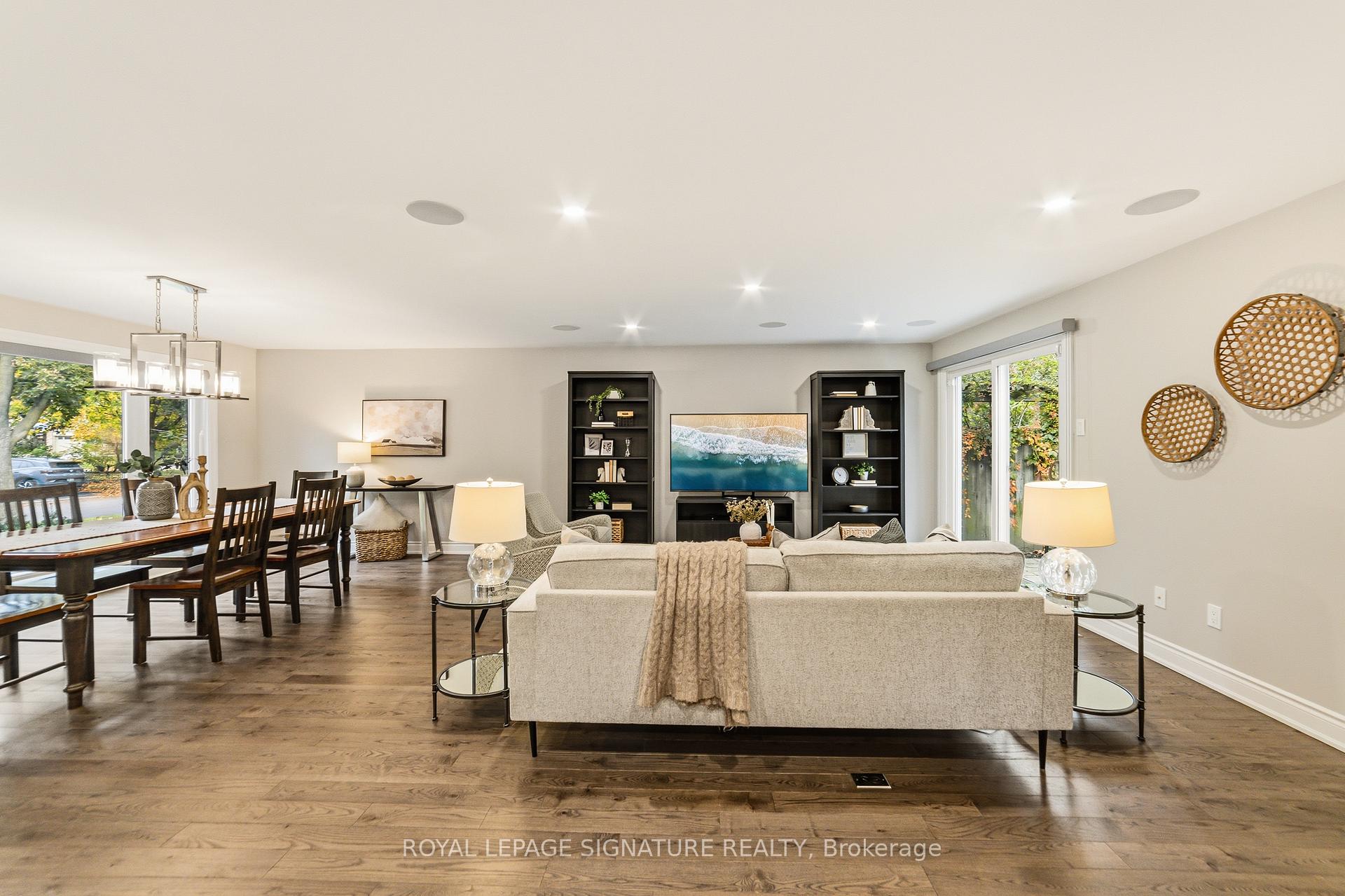Photo 9 of 168 Arichat Road, Oakville, Ford — HOMEH