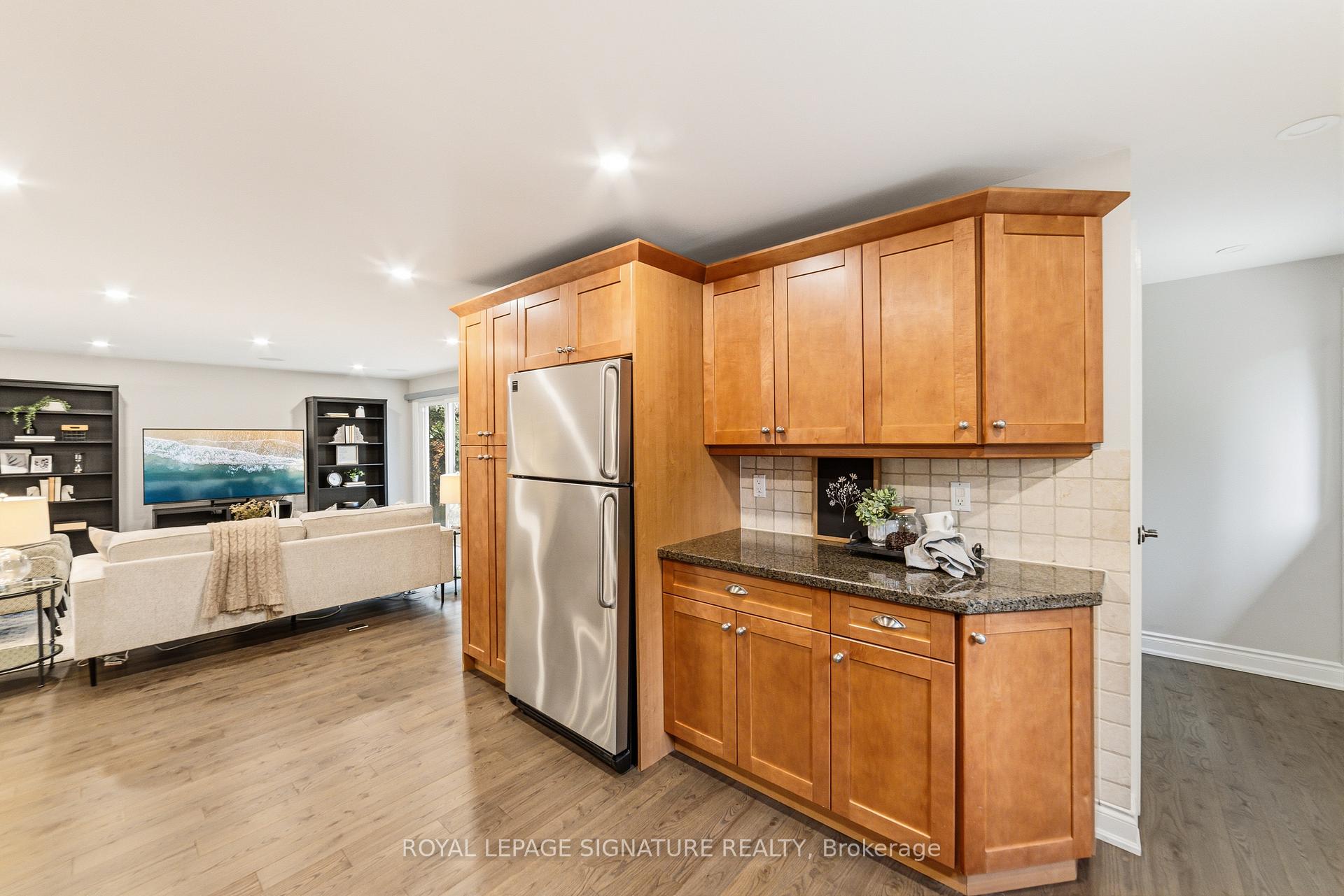 Photo 14 of 168 Arichat Road, Oakville, Ford — HOMEH