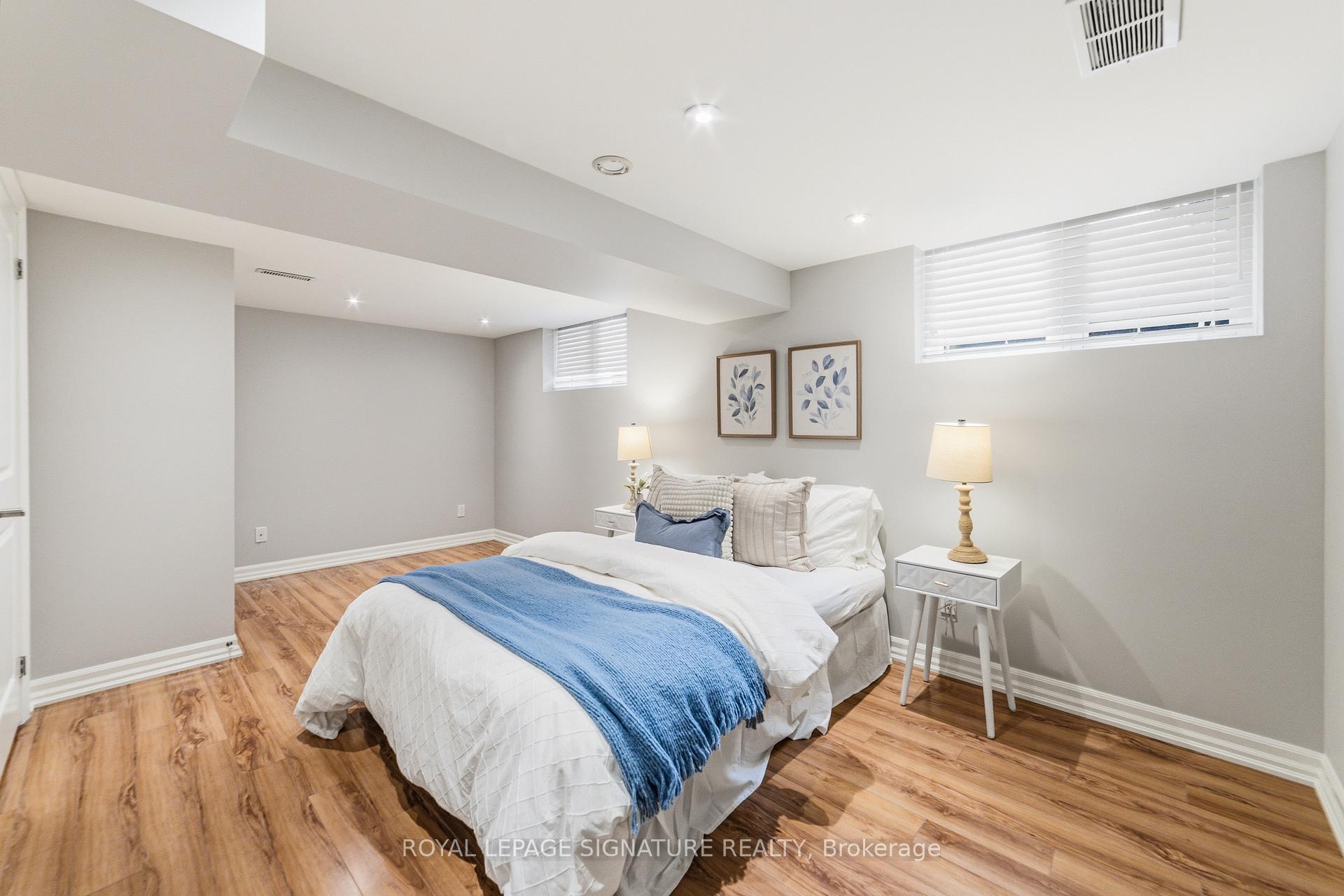Photo 27 of 168 Arichat Road, Oakville, Ford — HOMEH