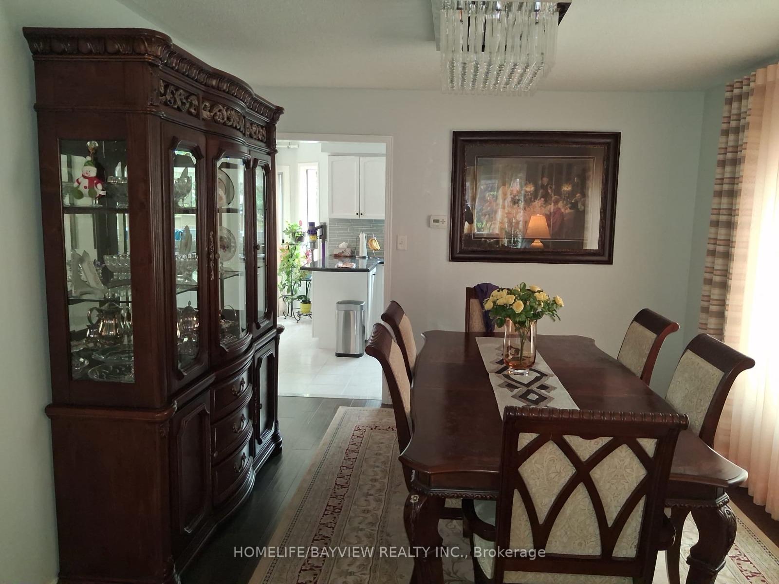 Photo 8 of 137 Widdifield Avenue, Newmarket, Armitage — HOMEH