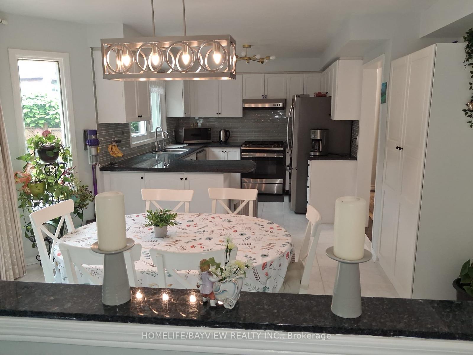 Photo 11 of 137 Widdifield Avenue, Newmarket, Armitage — HOMEH