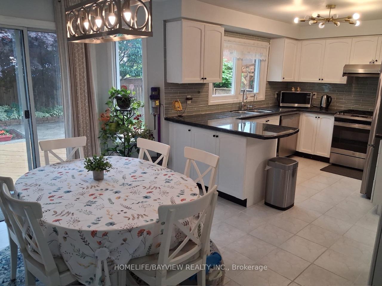 Photo 12 of 137 Widdifield Avenue, Newmarket, Armitage — HOMEH