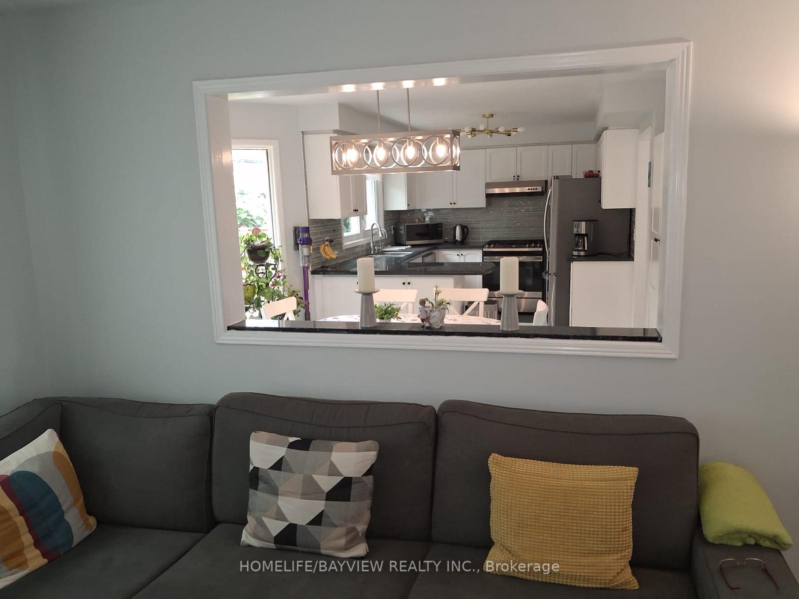 Photo 16 of 137 Widdifield Avenue, Newmarket, Armitage — HOMEH