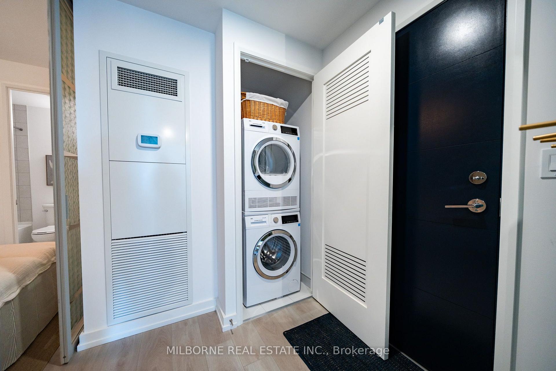 Photo 2 of Unit 2207, 75 James Street S, Hamilton, Corktown — HOMEH
