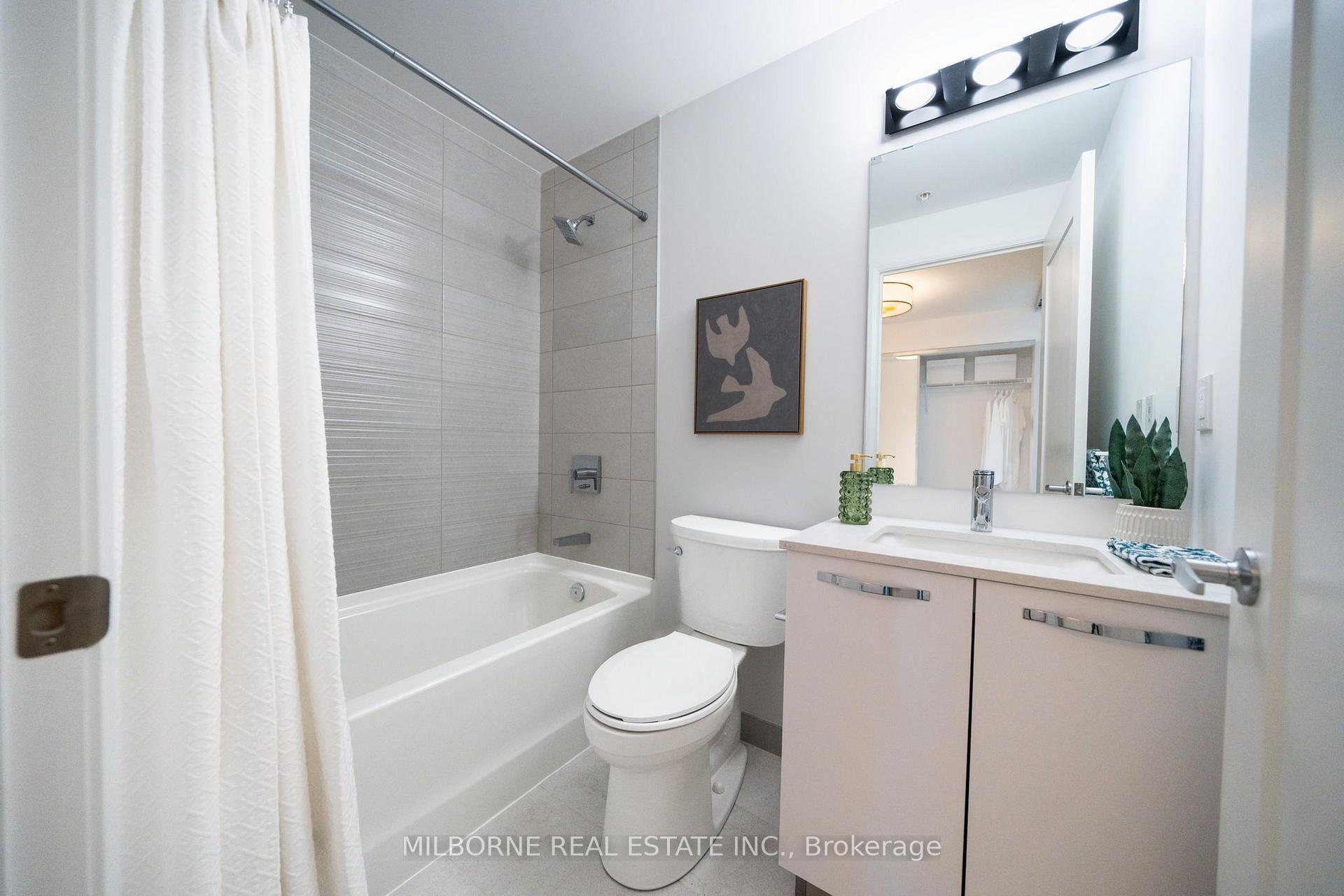 Photo 5 of Unit 2207, 75 James Street S, Hamilton, Corktown — HOMEH